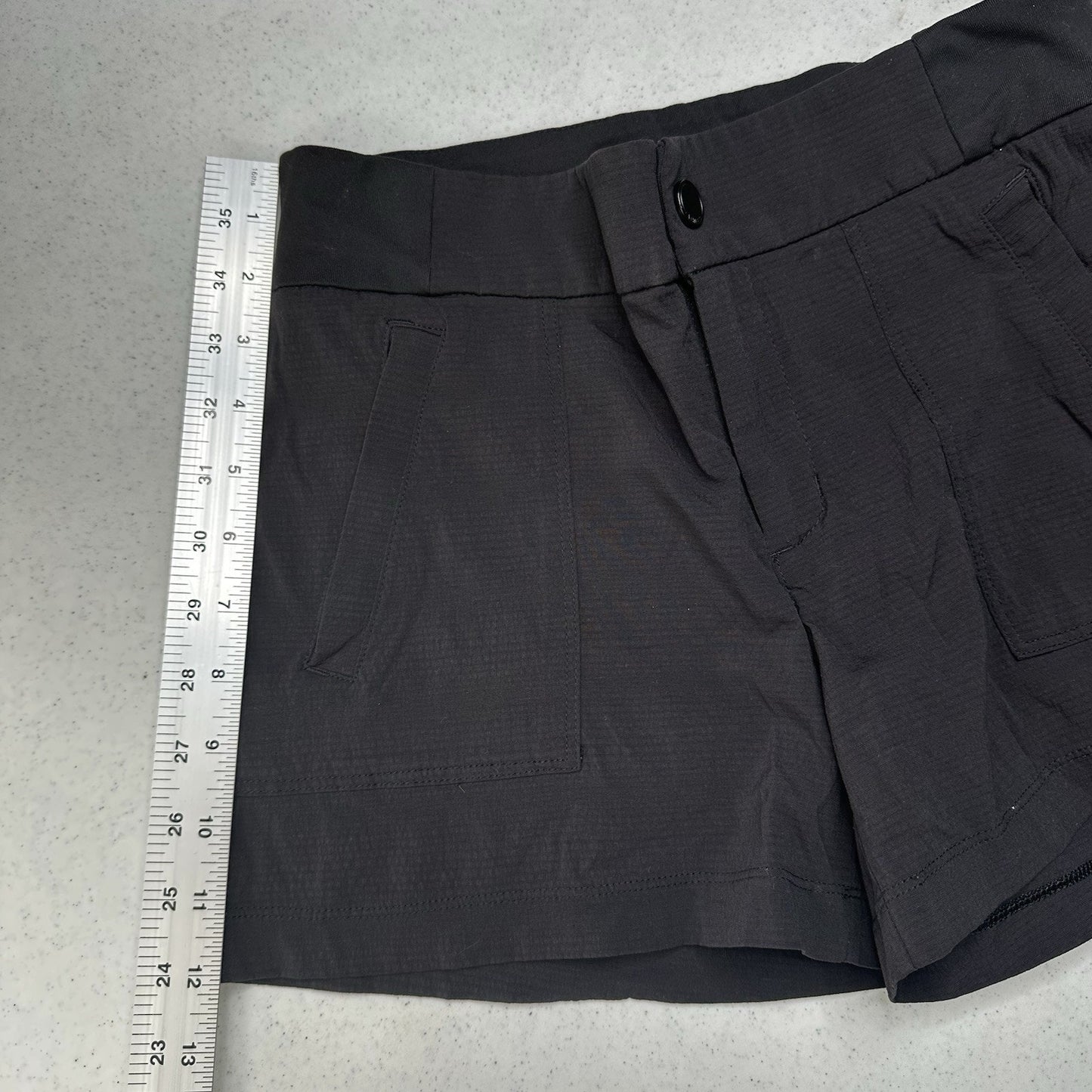 Athleta Shorts Womens 2 Trekkie Short Black Ripstop Trail Hiking Nylon Gorpcore