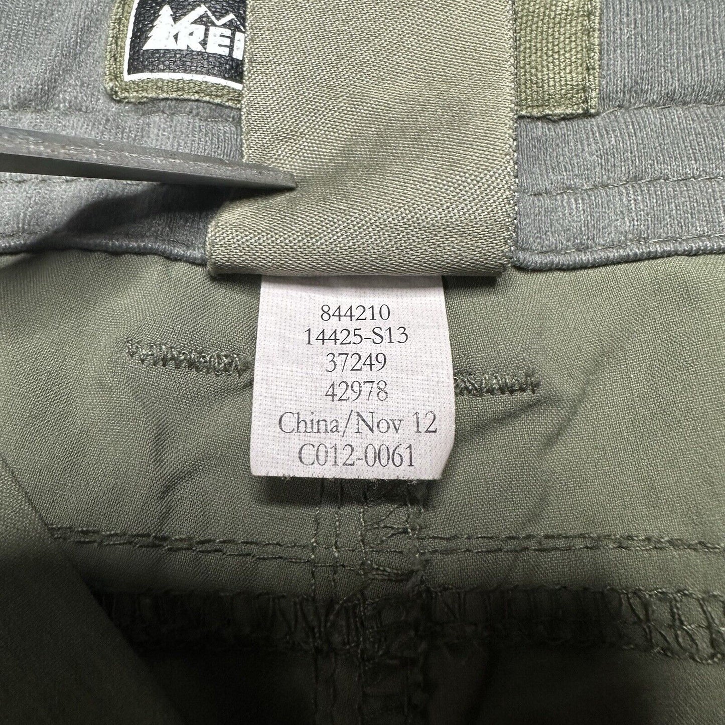 REI Pants Womens 4 Roll Up Convertible Green Hiking Gorpcore Trail Outdoor *Spot