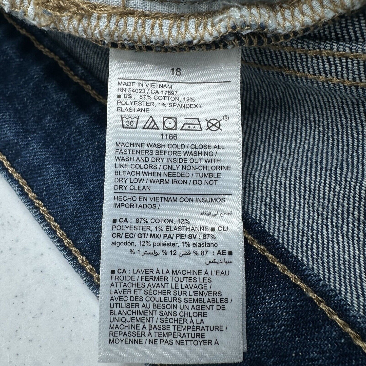 Old Navy Shorts Womens 18 OG Straight High Rise Blue Stretch Denim Jean Fray NEW