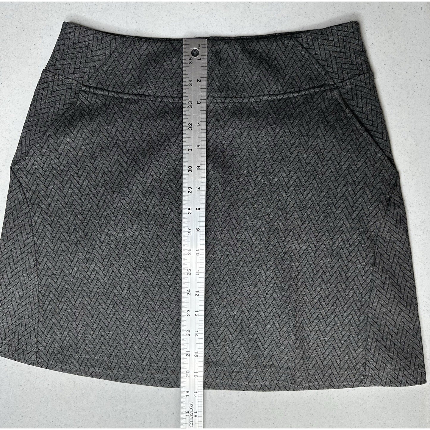 Title Nine Skirt Womens Small Passport Ponte Gray Herringbone Pockets Golf EUC
