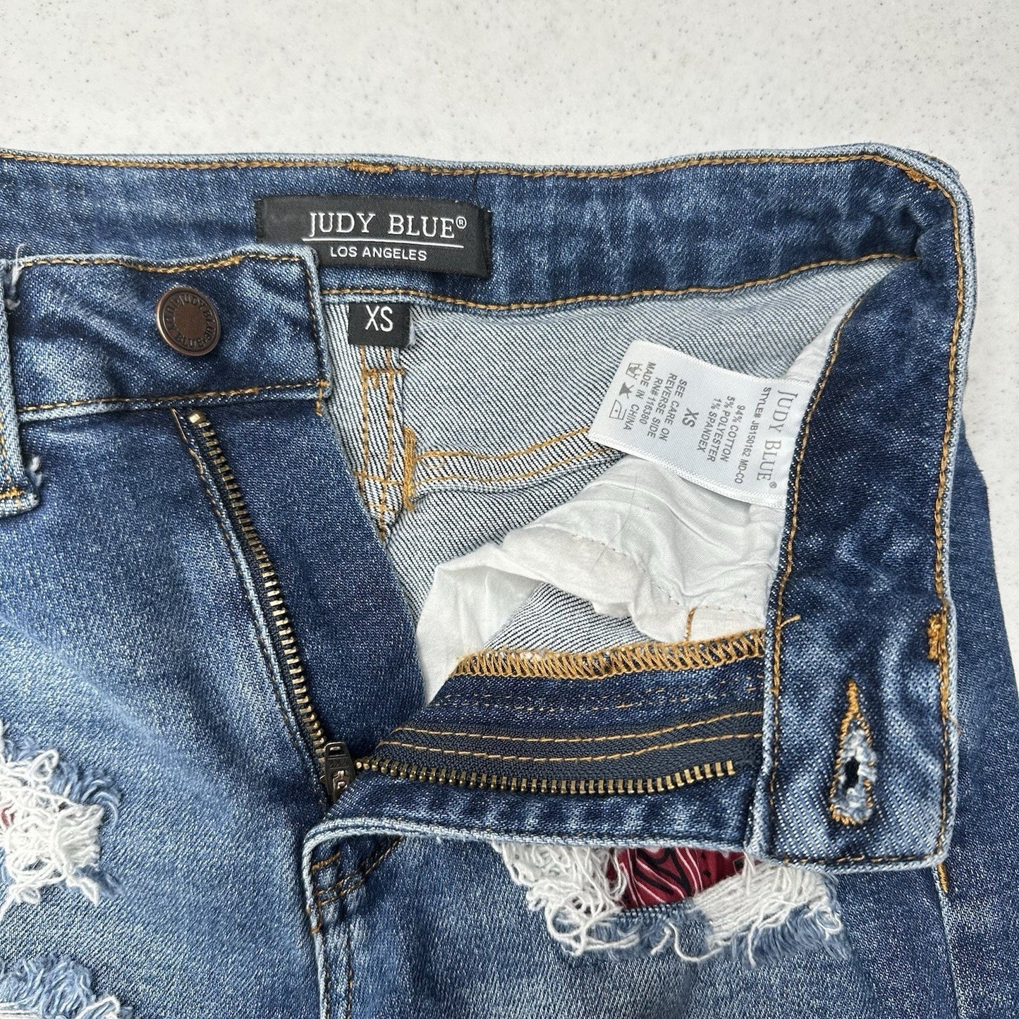 Judy Blue Shorts Womens XS Cuffed Blue Jean Denim Distressed Bandana Print *Flaw