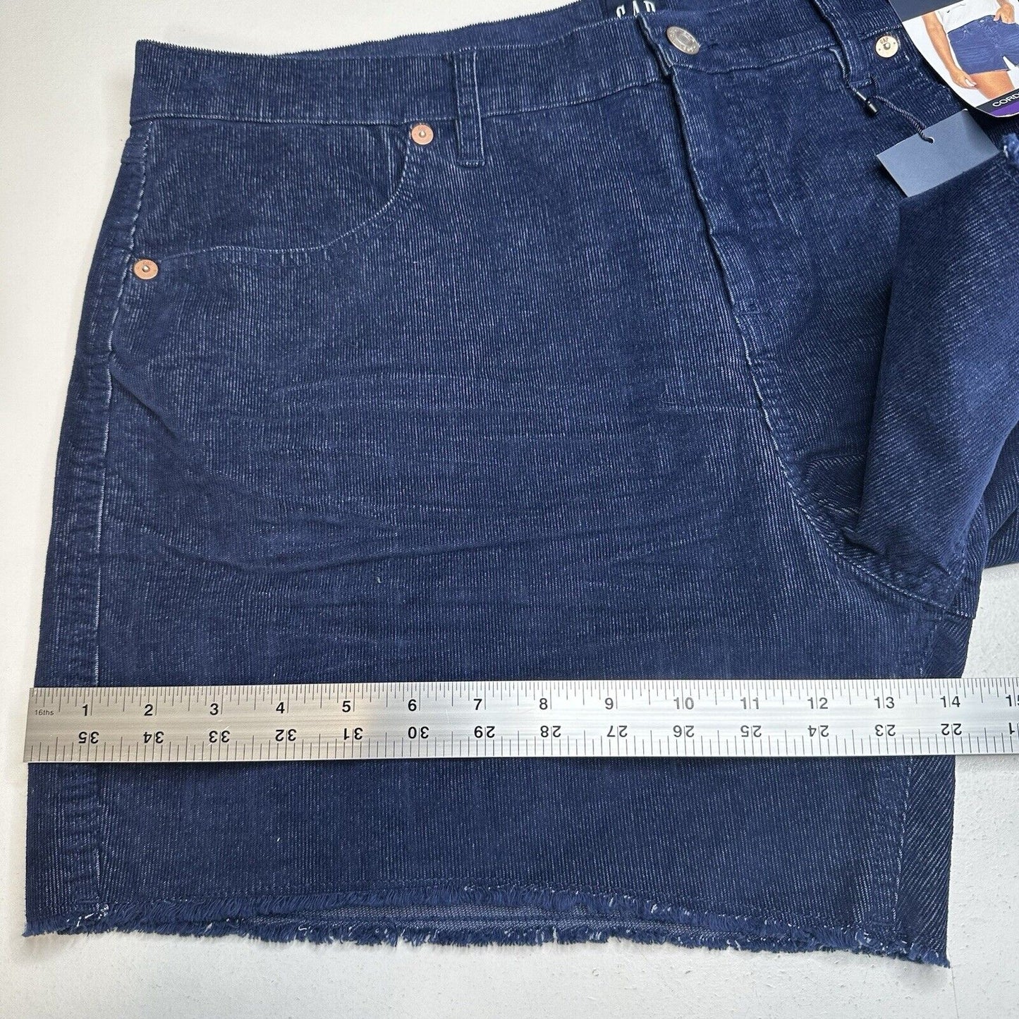 GAP Shorts Womens 16 Corduroy Relaxed Cut Off Dark Blue Fray Hem Preppy NEW