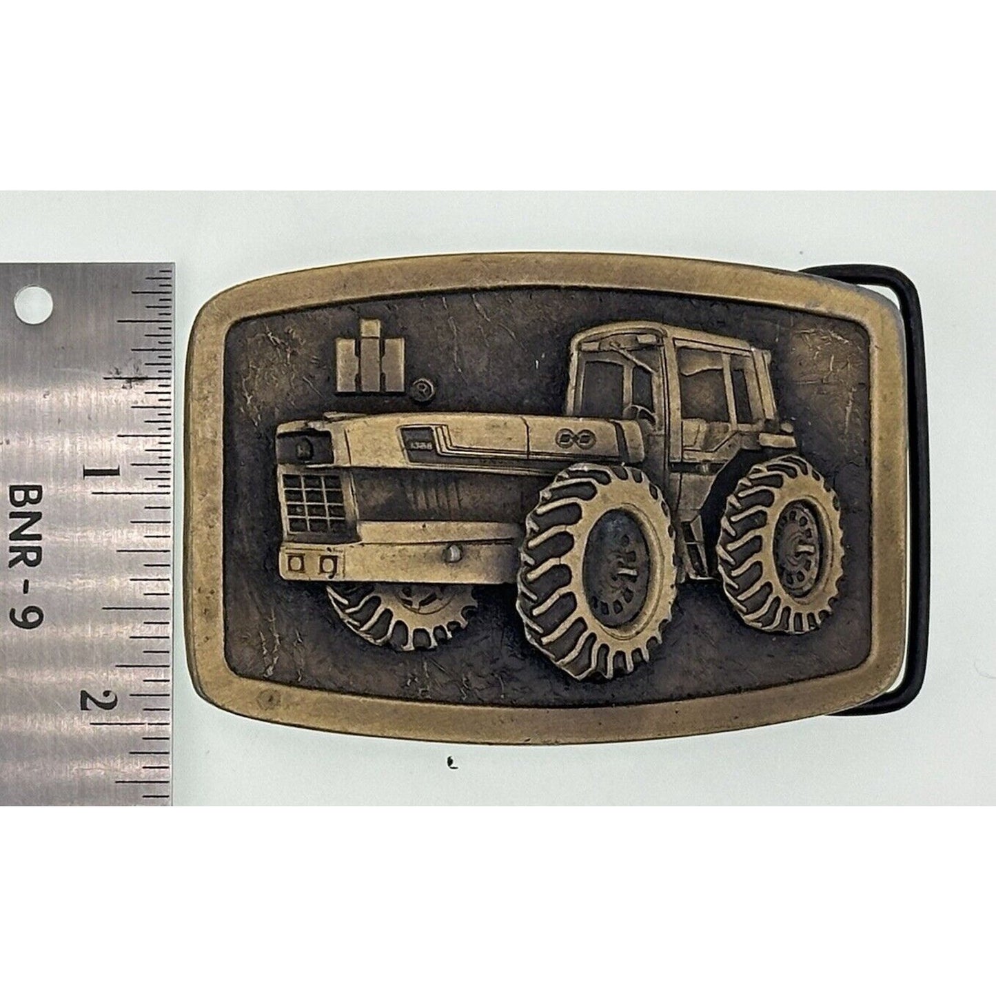 VINTAGE INTERNATIONAL HARVESTER 3388 2+2 BELT BUCKLE