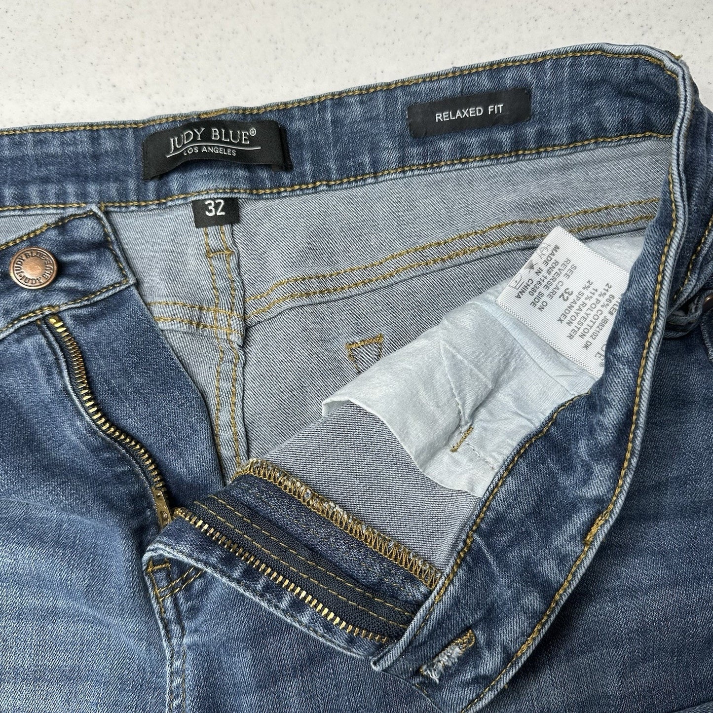 Judy Blue Jeans Womens 32 Relaxed Fit Tapered Leg Blue Stretch Denim Distressed