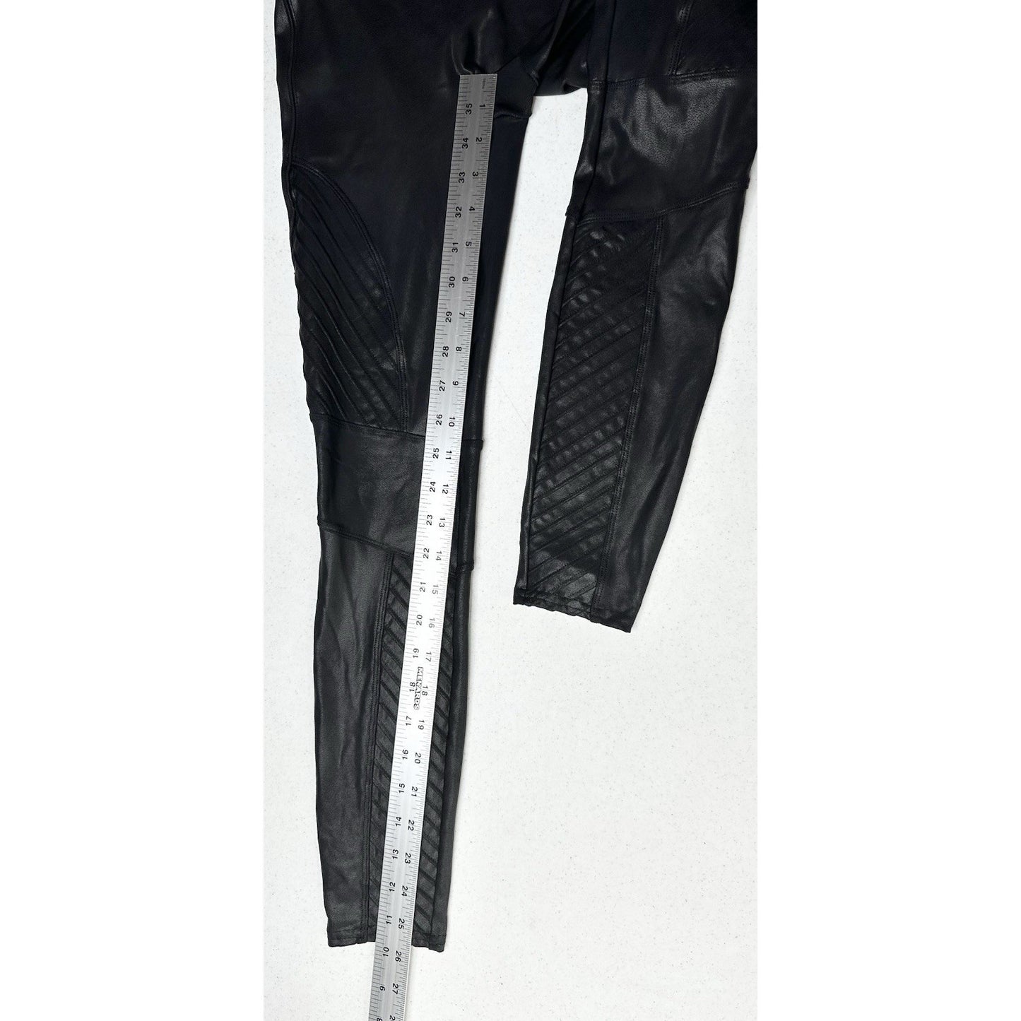 Spanx Leggings Womens Small Petite Faux Leather Moto Black Pants Slimming EUC