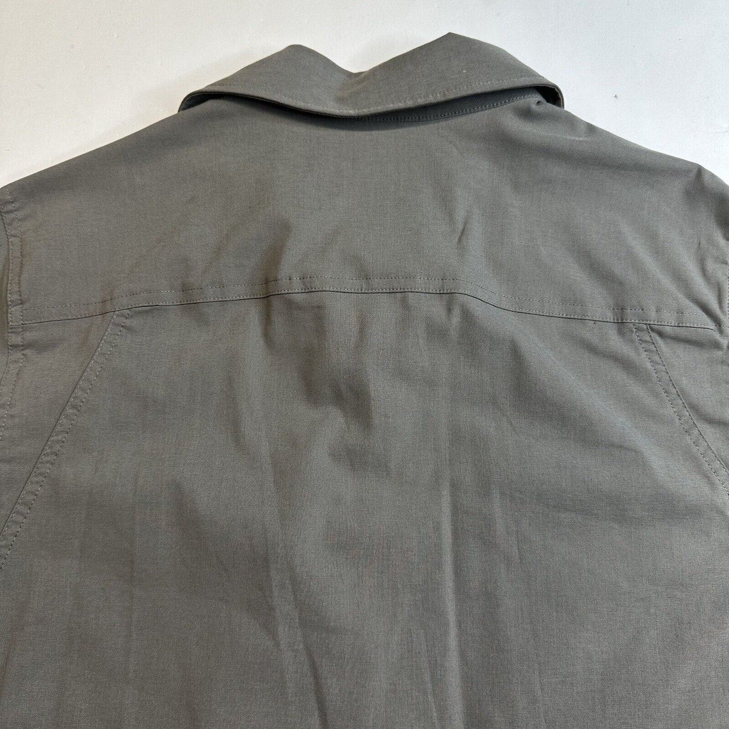 Viktos Shirt Mens Medium Sofari Ops Gray Short Sleeve Button Up Tactical EUC