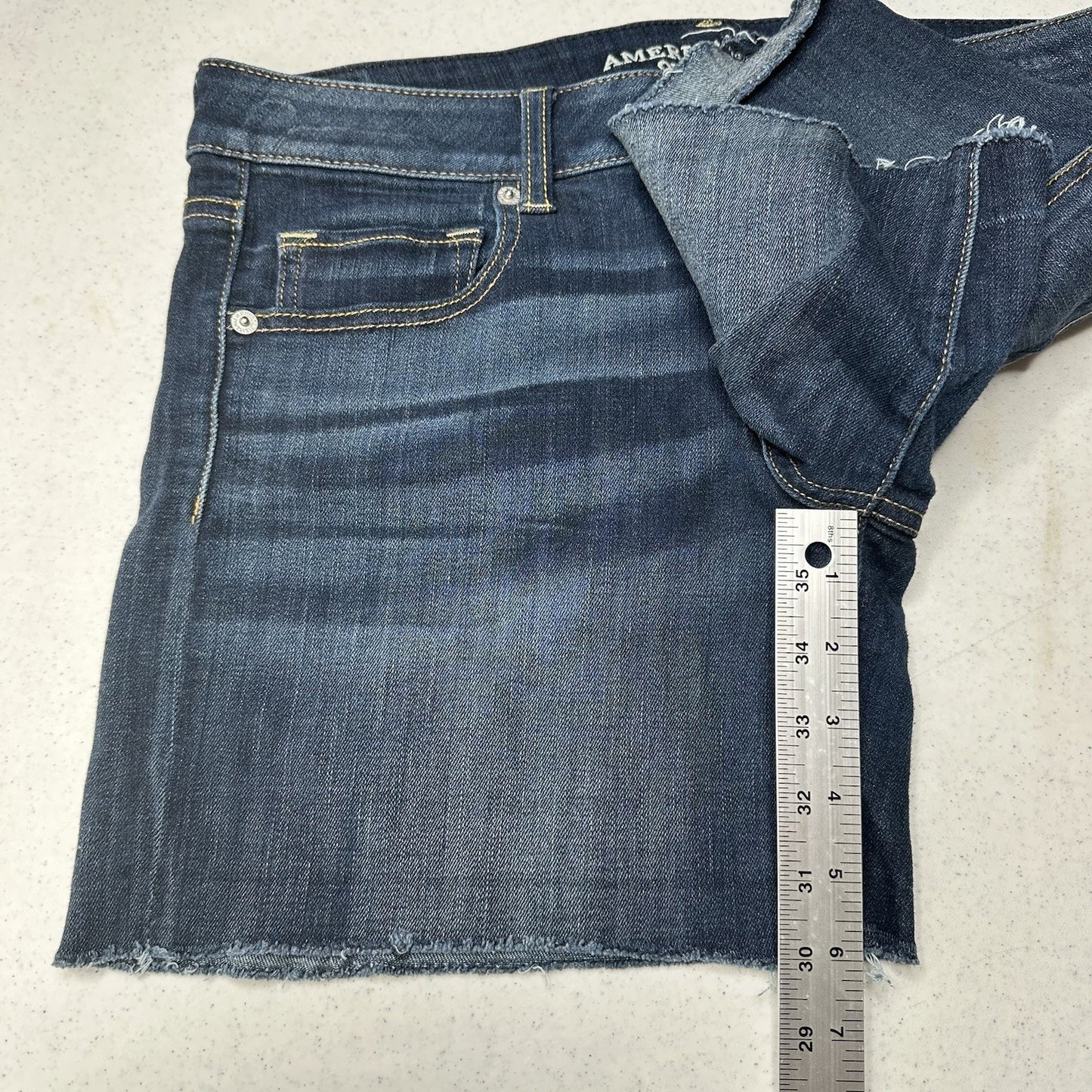 American Eagle Shorts Womens 12 Midi Blue Jean Denim Super Stretch Cut Off Fray