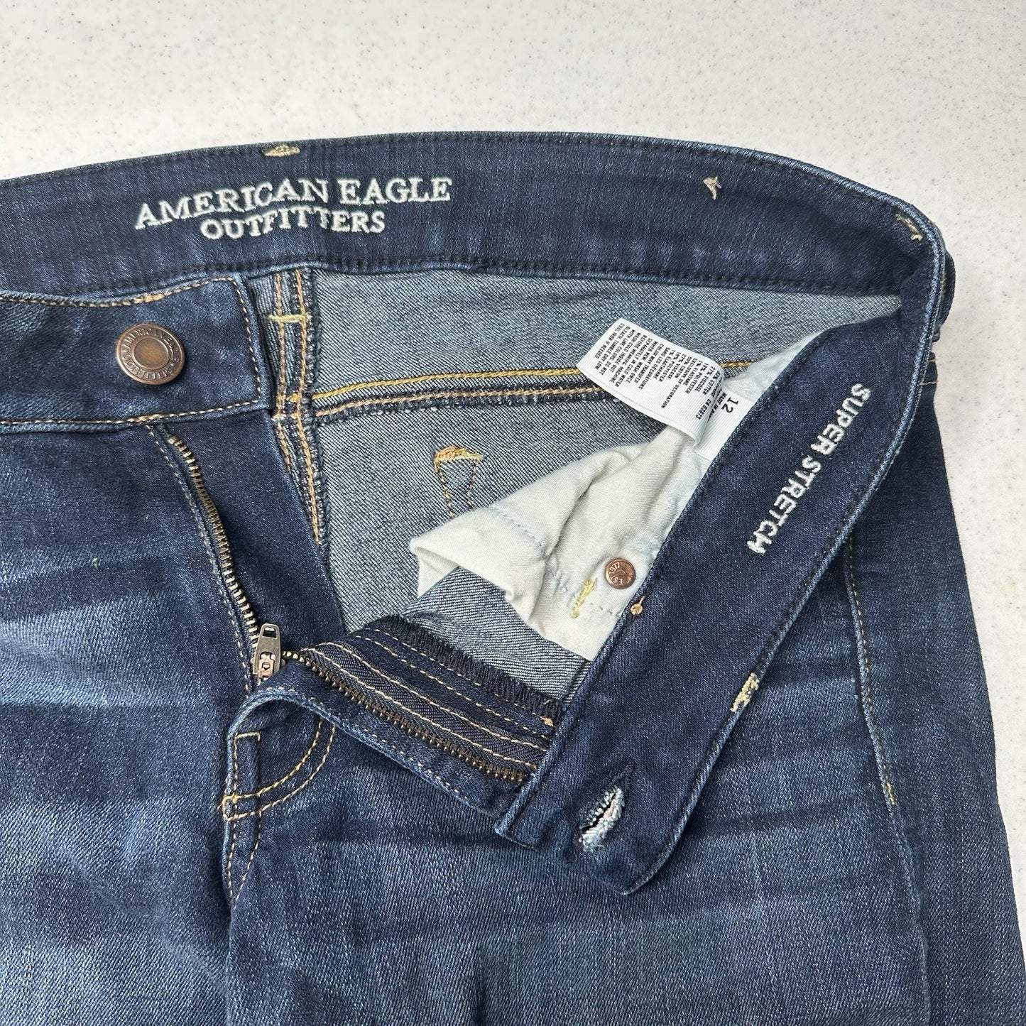 American Eagle Shorts Womens 12 Midi Blue Jean Denim Super Stretch Cut Off Fray