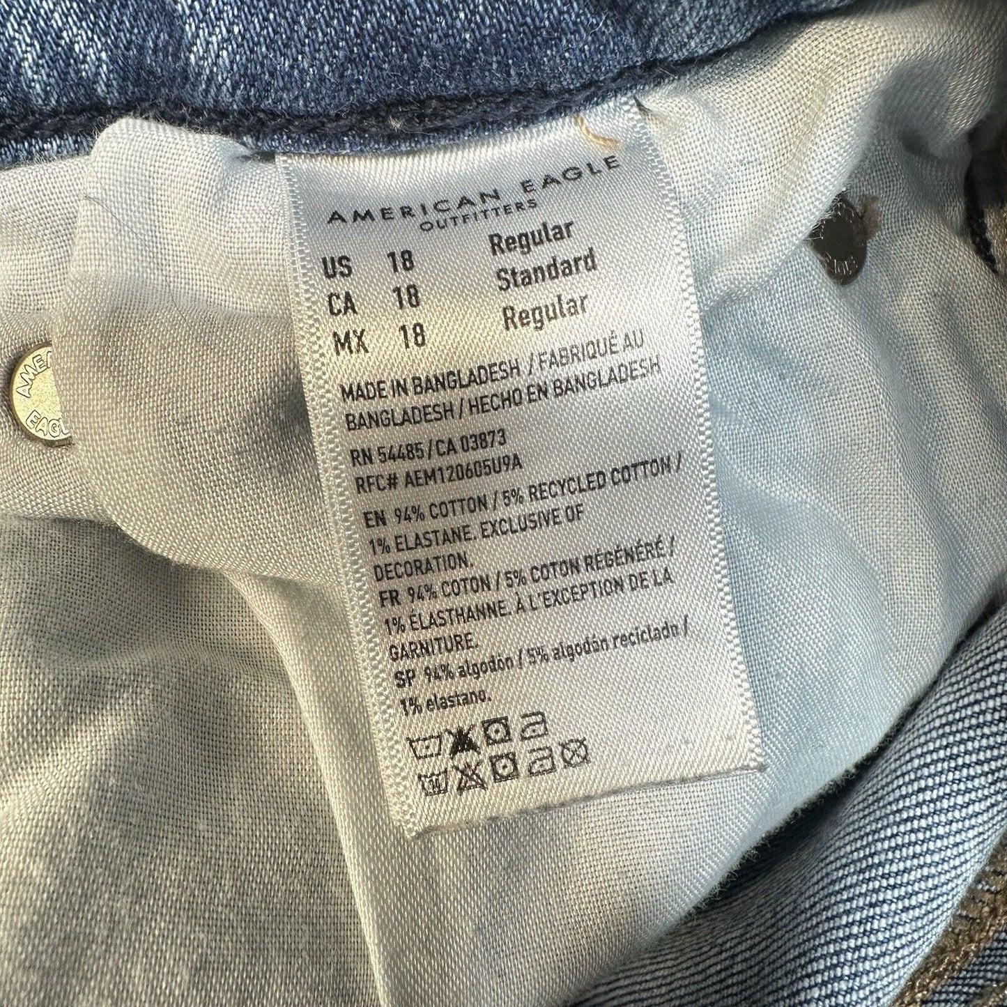 American Eagle Jeans 18 Baggy Straight Curvy Super Hi Rise Denim Distress *Flaw