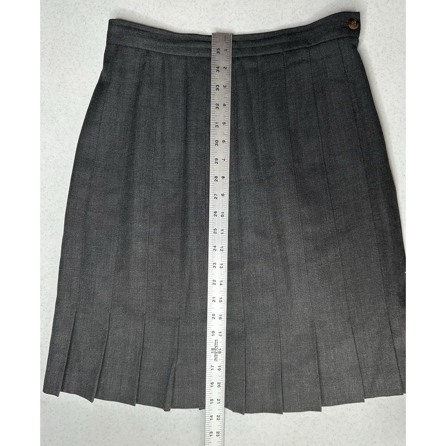 J McLaughlin Skirt Womens 8 Pleated Wool Gray Zip Academia Preppy Luxury *Flaw