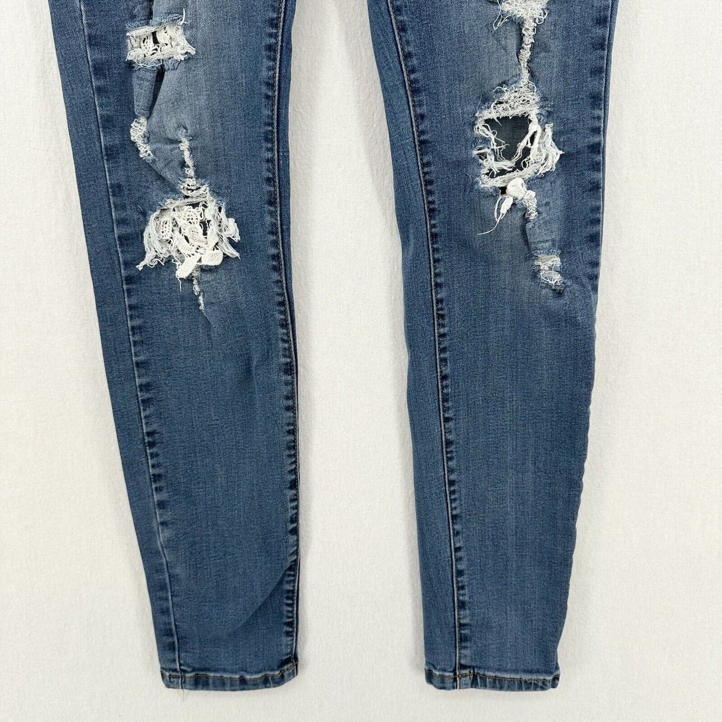 Judy Blue Jeans Womens 7 28 Skinny Blue Stretch Denim Crochet Distressed Grunge