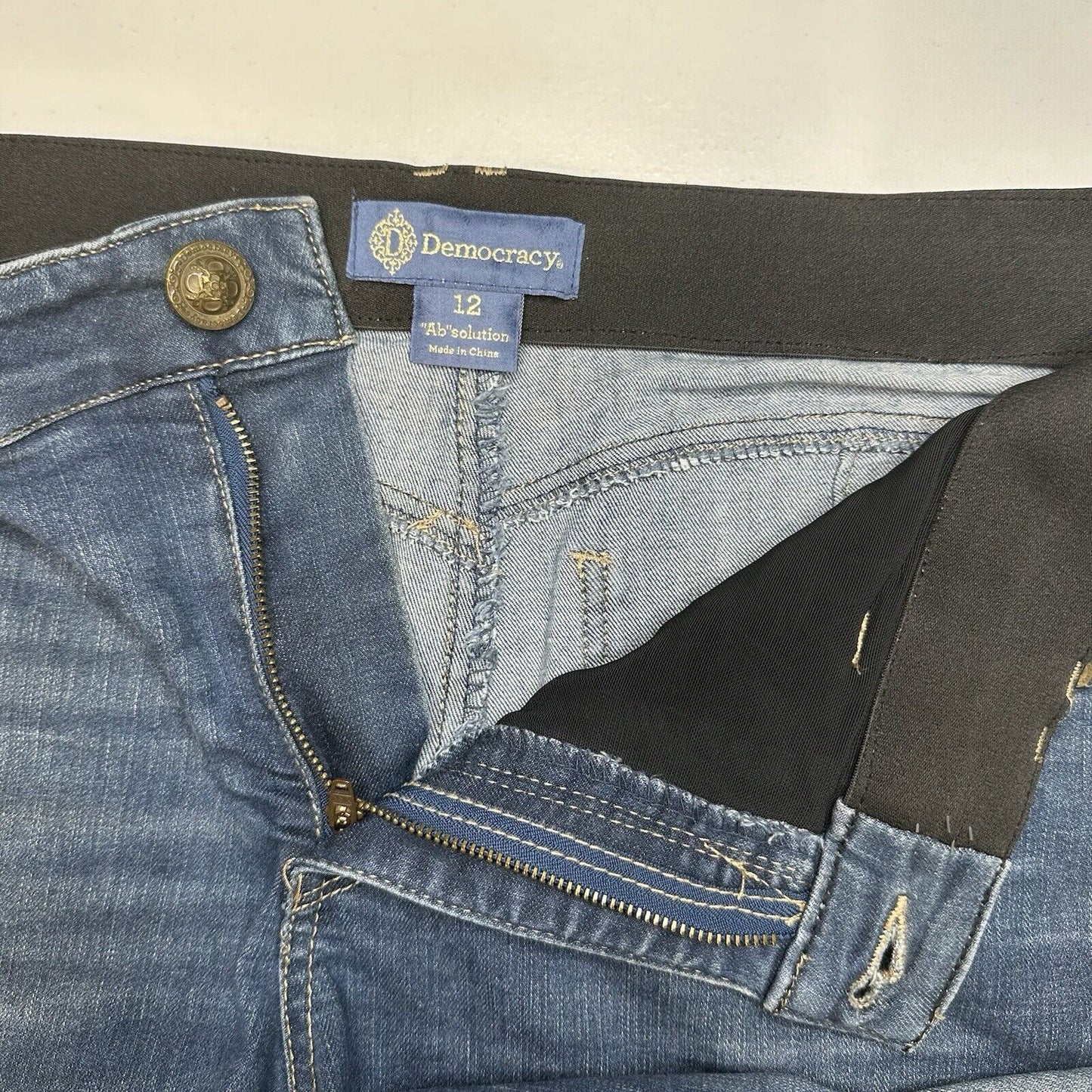 Democracy Jeans Women 12 Straight Boyfriend Ab Solution Blue Stretch Denim *Spot