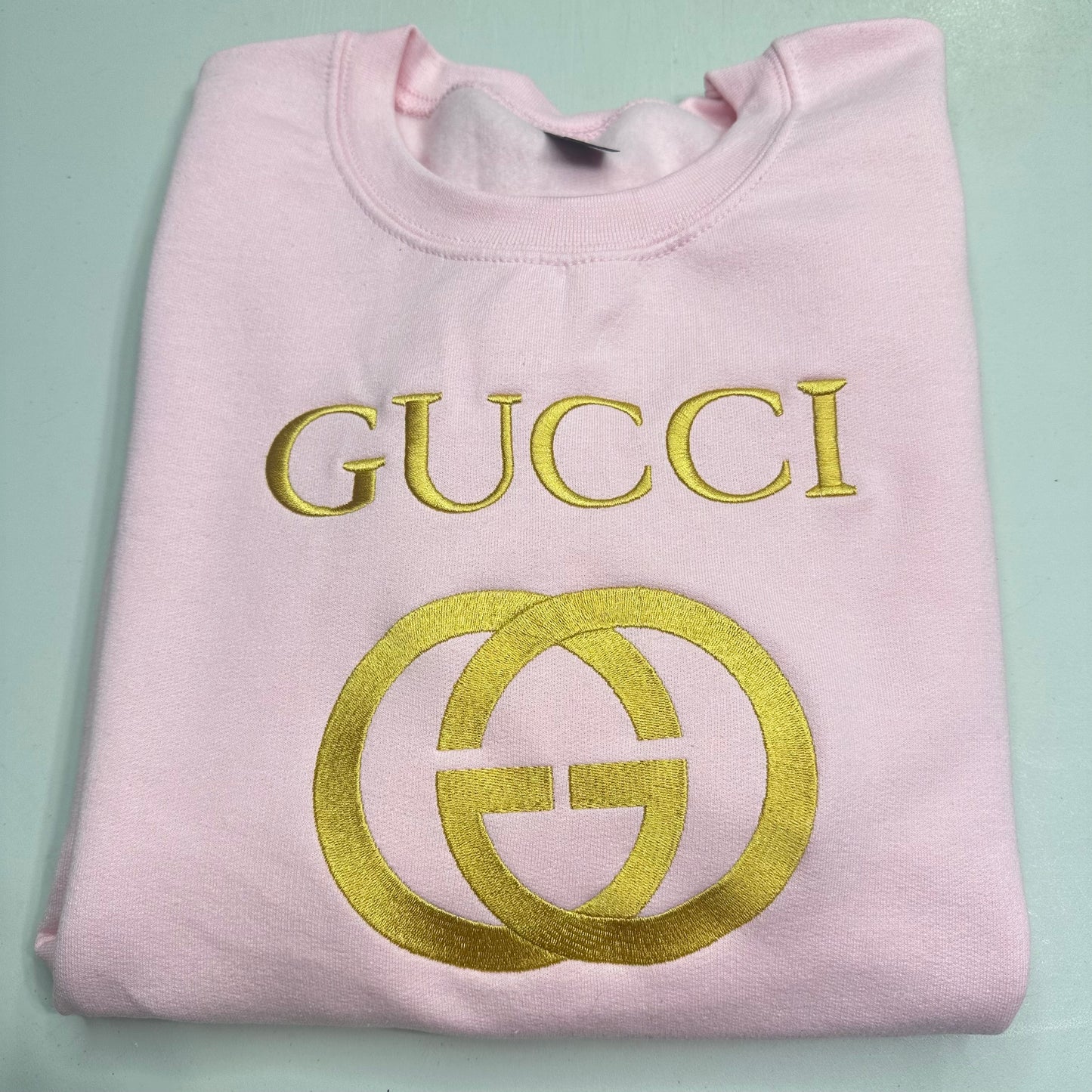 Gucci Logo Embroidered ADULT Hoodie / Crewneck Sweatshirt Unisex GOLD Font