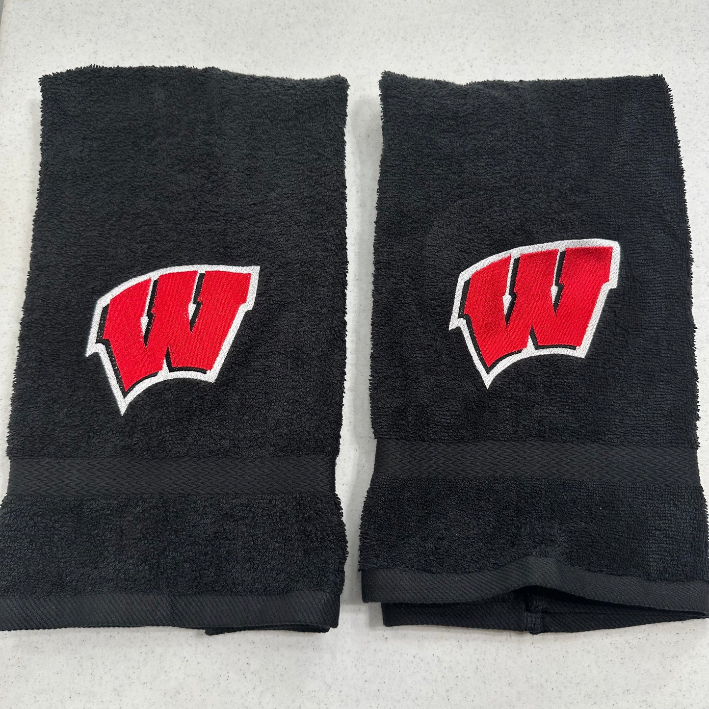 Wisconsin Badgers Towels Embroidered Hand Towel Set Red Black Bathroom Home Sports Football Decor