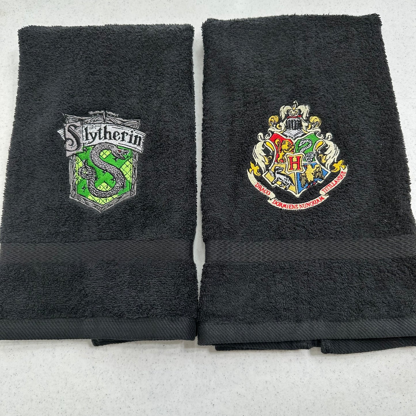 Harry Potter Towels Embroidered Slytherin Hand Towel Set Hogwarts Wizard Witch Decor