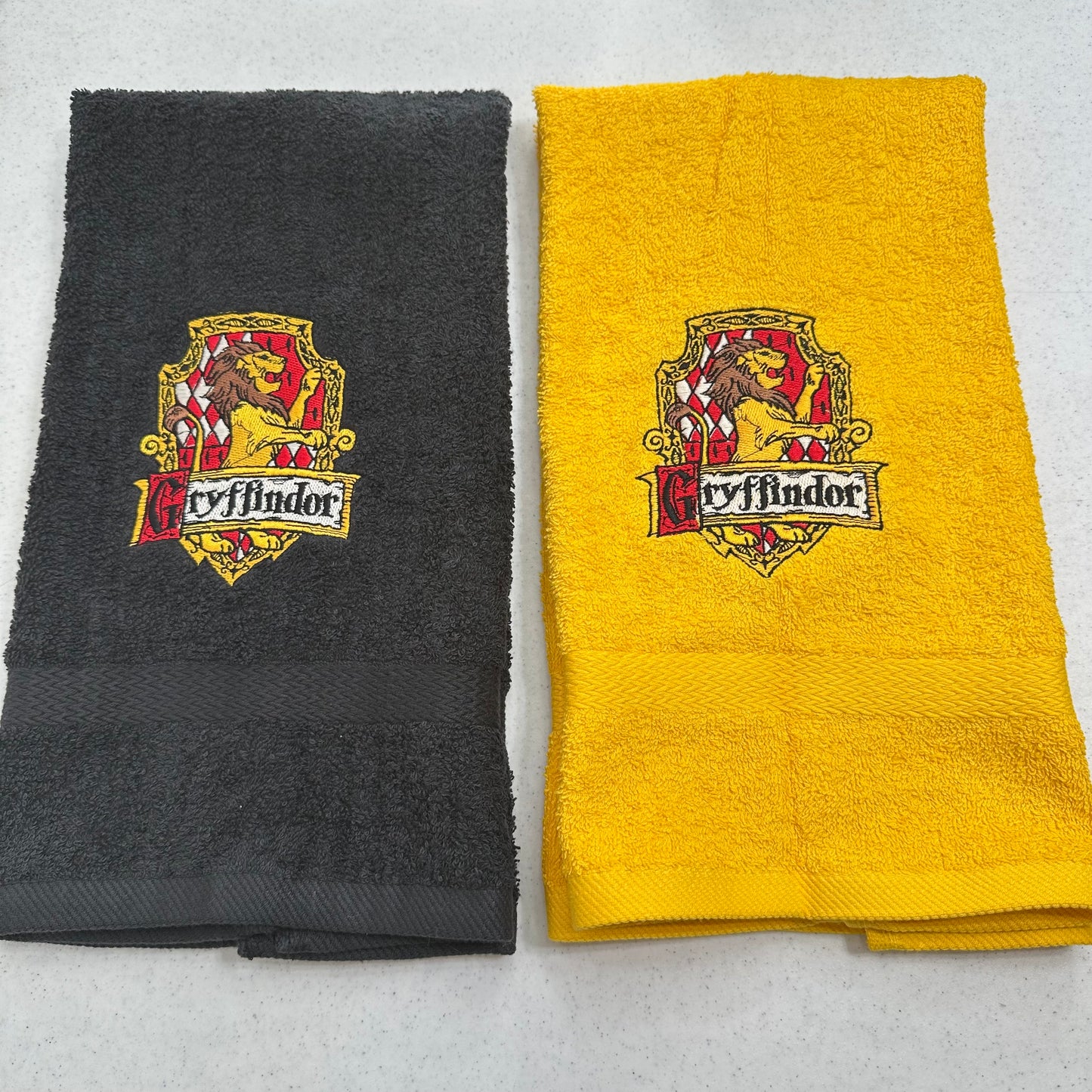 Harry Potter Hand Towel Set Embroidered Gryffindor Hufflepuff Ravenclaw Slytherin Hogwarts Wizard Witch Decor