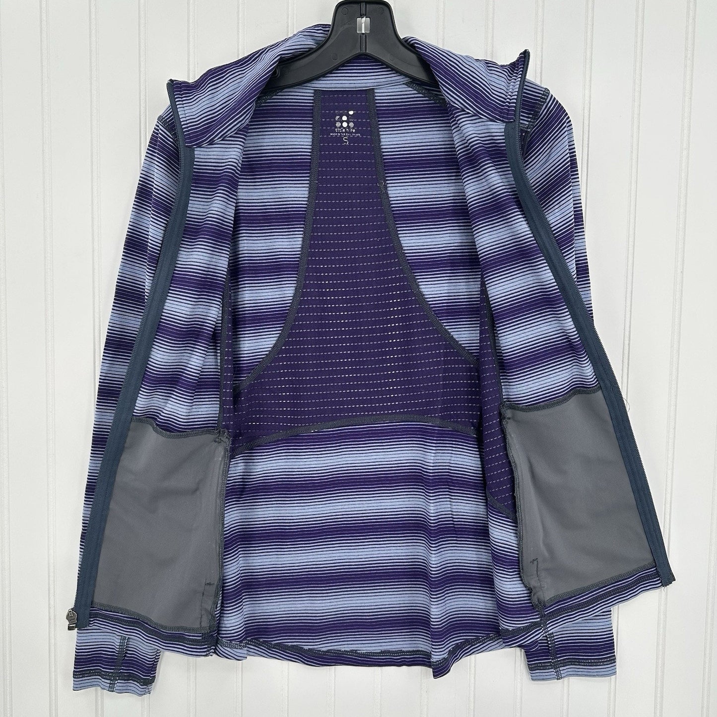 Title Nine Sweater Womens Small Full Zip Top Purple Stripes Jacket Thumbholes