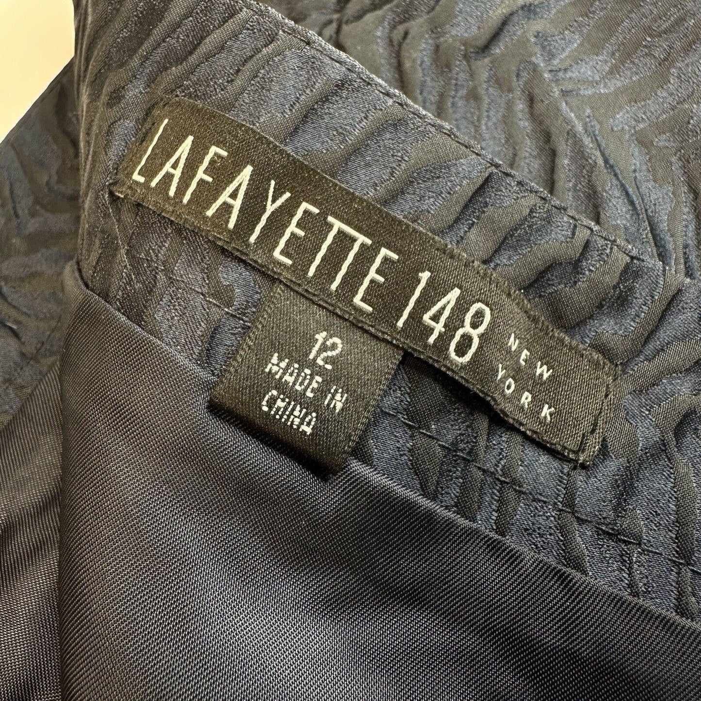 Lafayette 148 Skirt Women 12 Navy Blue Pencil Knee Length Back Slit Acetate/Silk