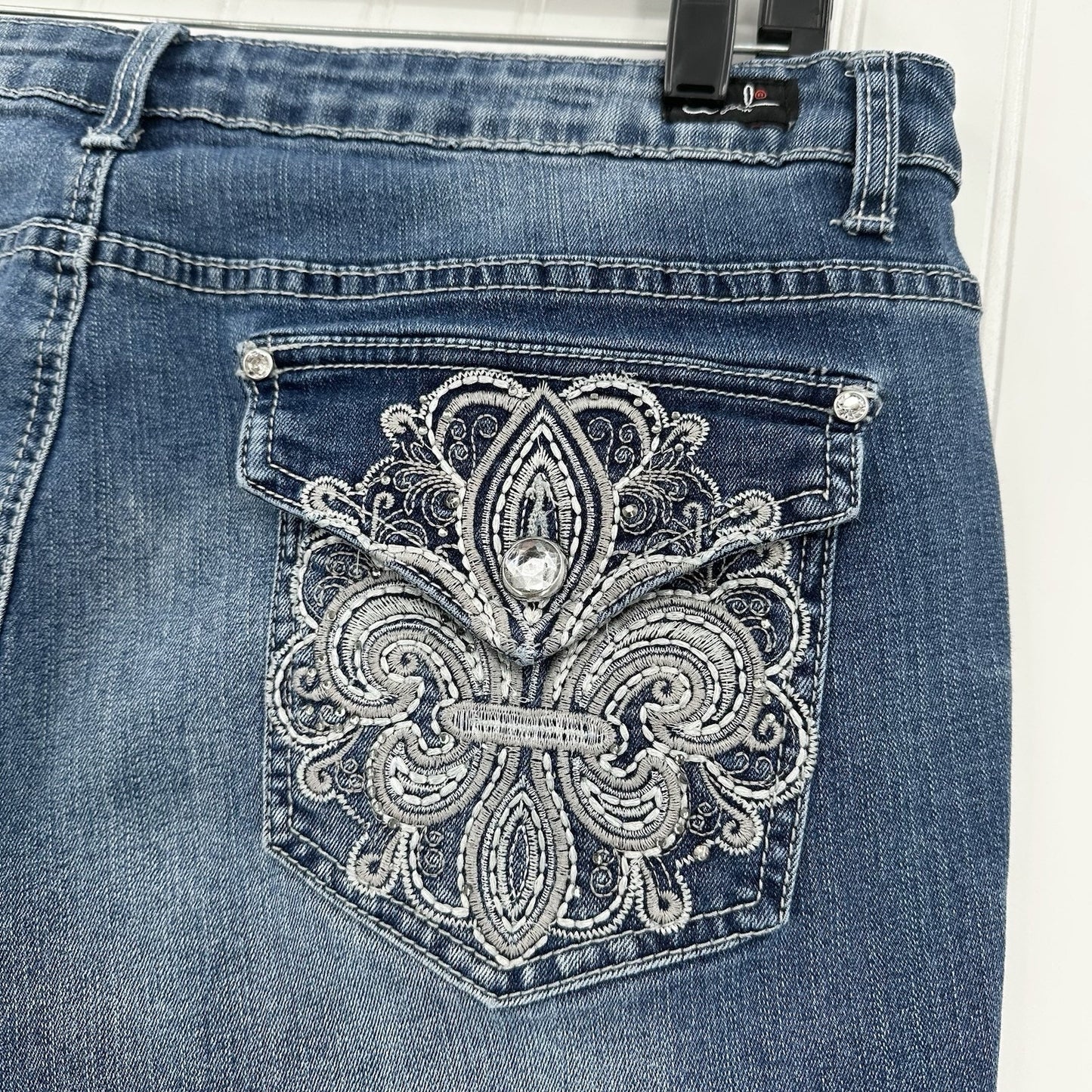 Earl Jeans Womens 18W Slim Bootcut Blue Denim Rhinestones Embroidered Western