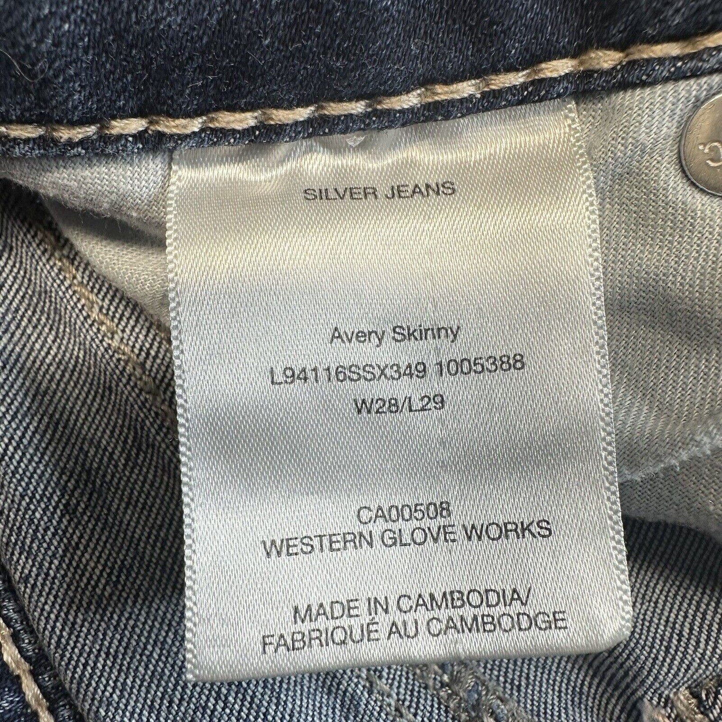Silver Jeans Women 28 Avery Skinny Curvy Stretch Denim Blue Medium Wash Distress