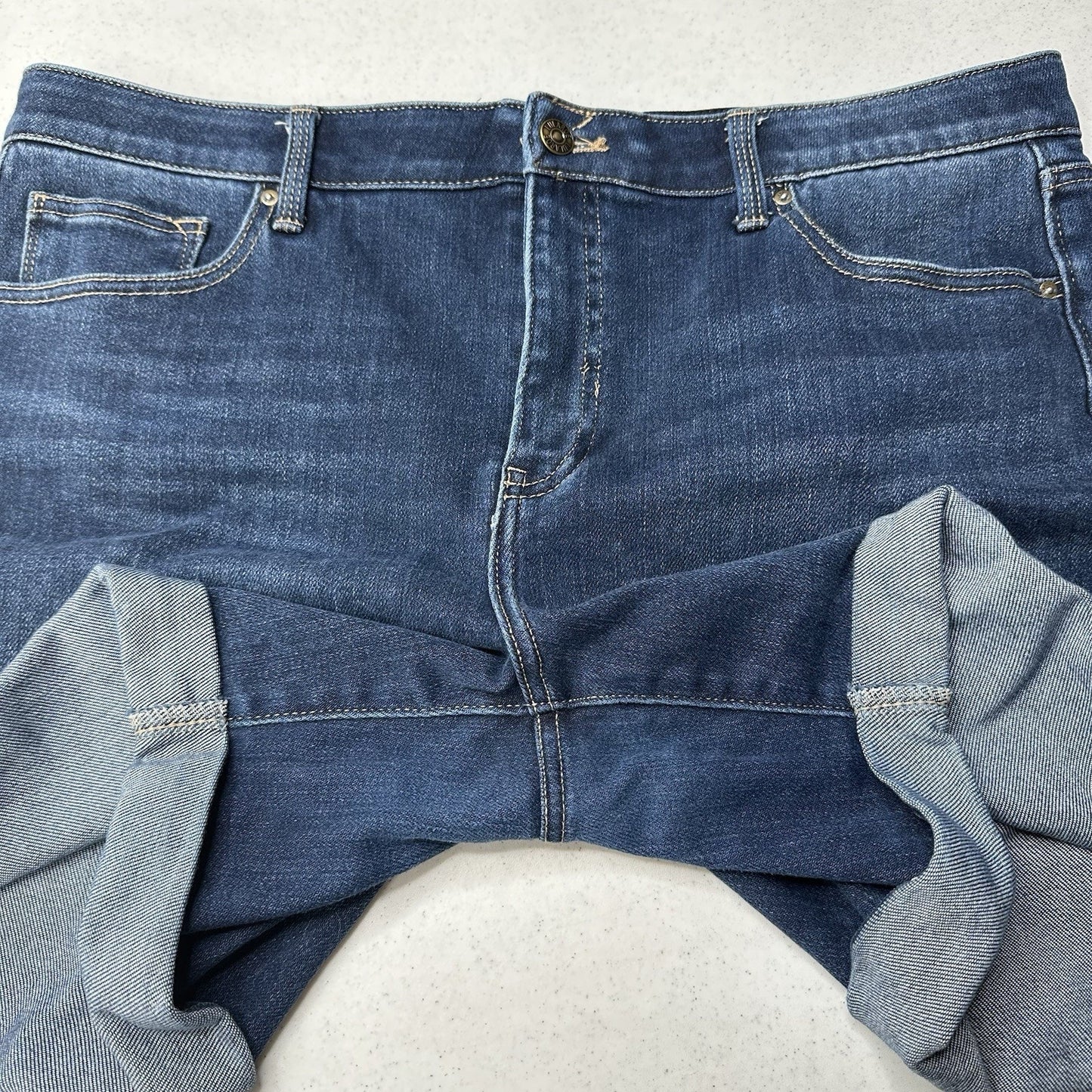 Lularoe Shorts Womens 32 US 14 Boyfriend Blue Relax Cuffed Denim Tummy Panel EUC