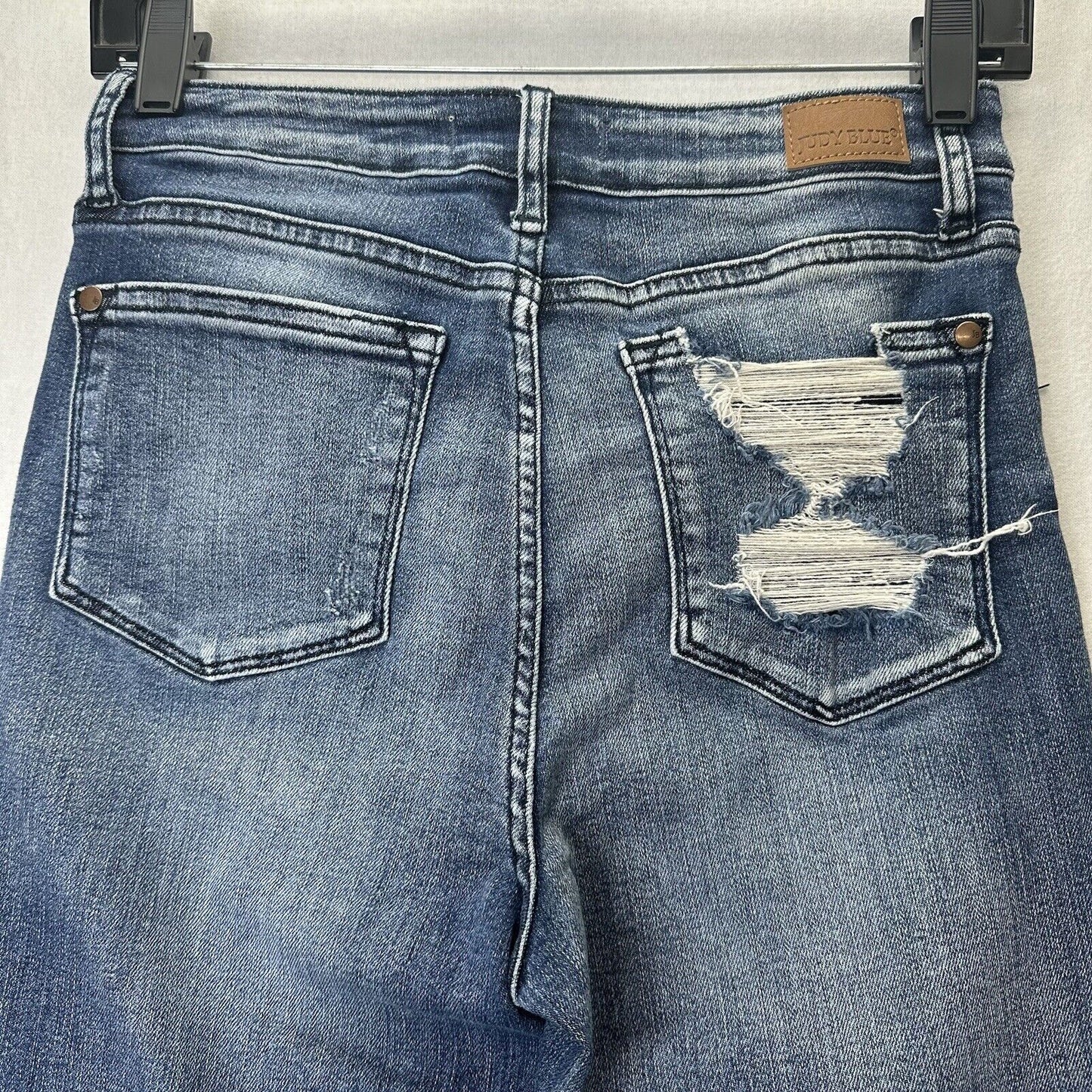 Judy Blue Jeans 3 26 Relaxed Shelley High Rise Slim Straight Blue Denim Distress
