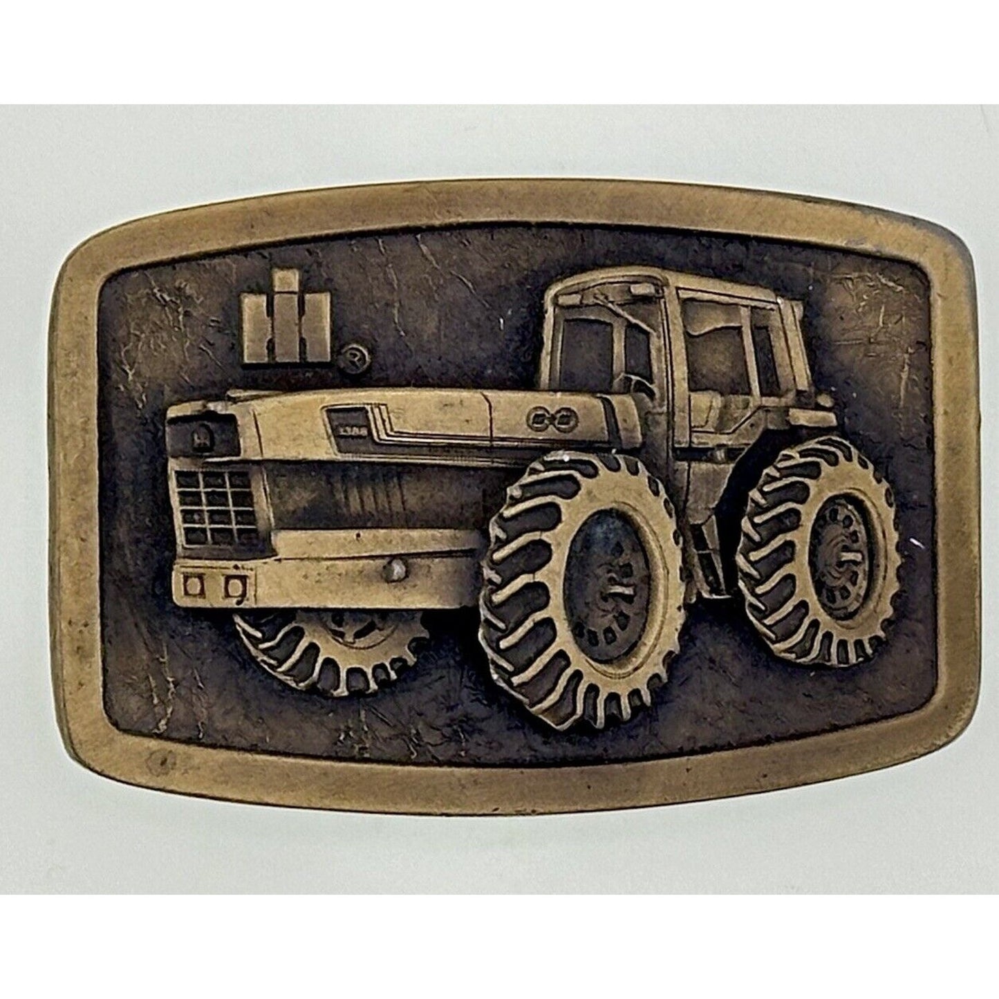 VINTAGE INTERNATIONAL HARVESTER 3388 2+2 BELT BUCKLE