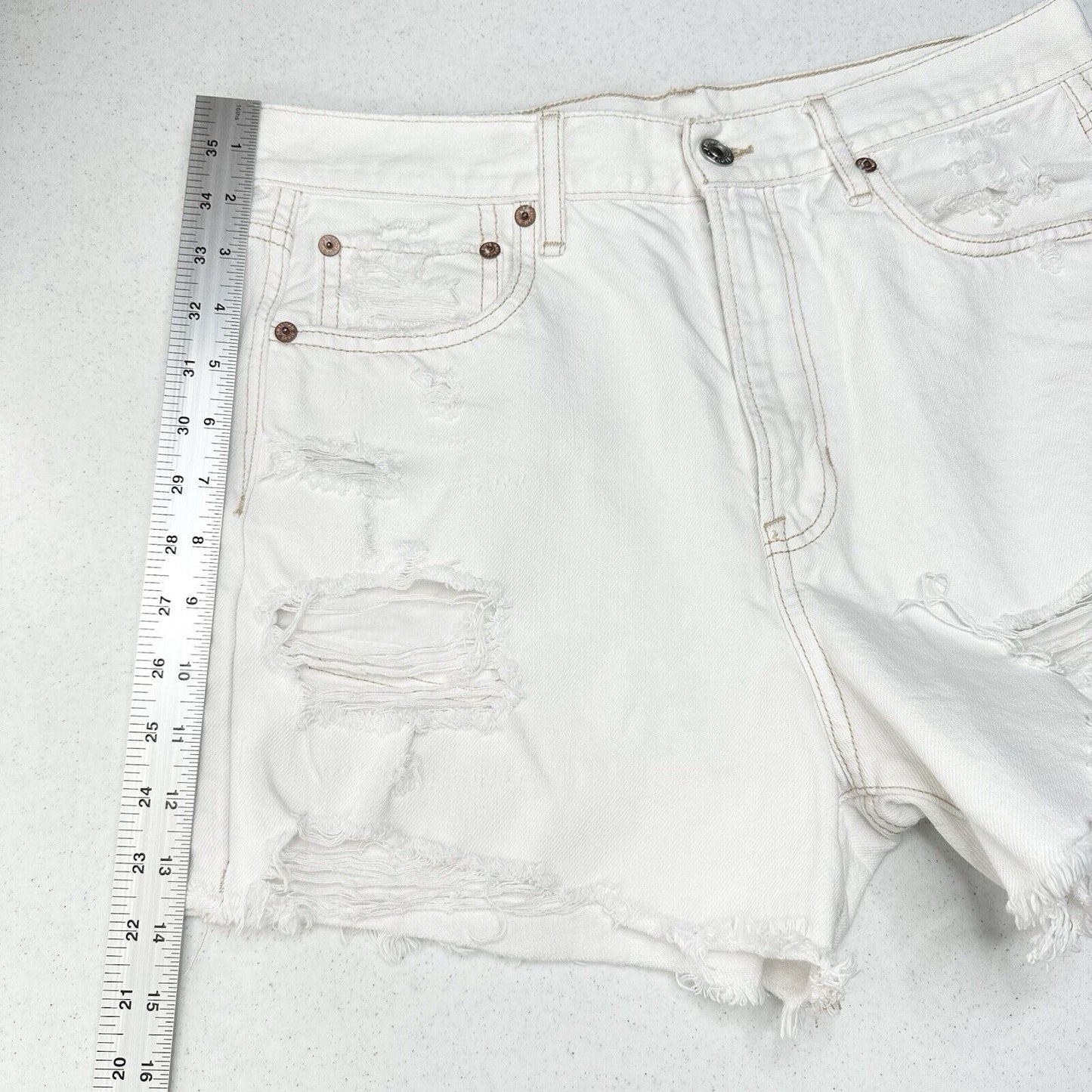 American Eagle Shorts 10 90s Boyfriend High Rise White Denim Distress Grunge EUC