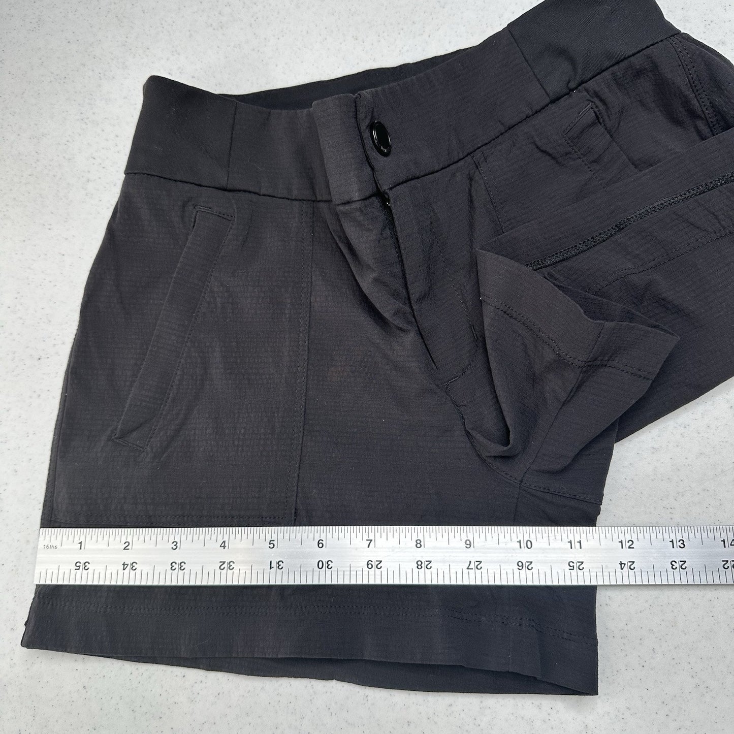 Athleta Shorts Womens 2 Trekkie Short Black Ripstop Trail Hiking Nylon Gorpcore