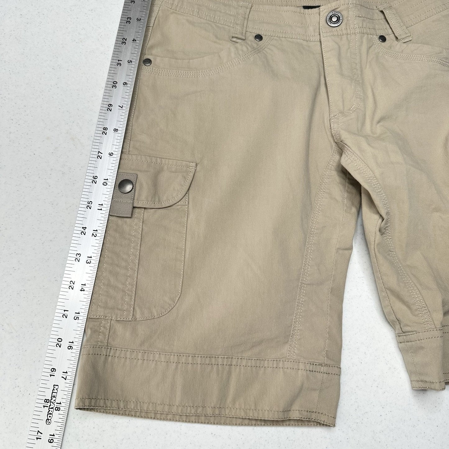 KUHL Shorts Womens 2 Splash Cargo Short 10" Bermuda Beige Khaki Hiking Gorpcore