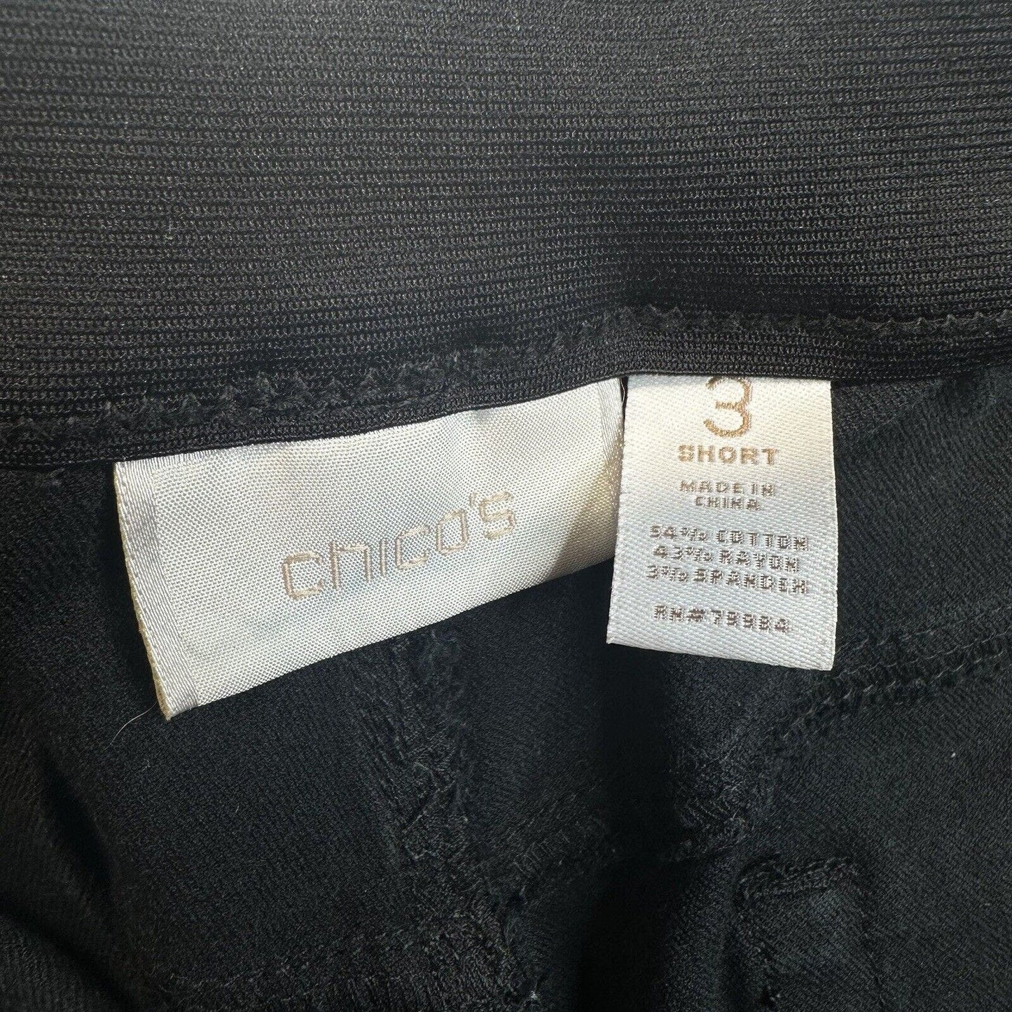 Chicos Jeans 3 Short Womens 16 Straight Crop Black Stretch Denim Comfort