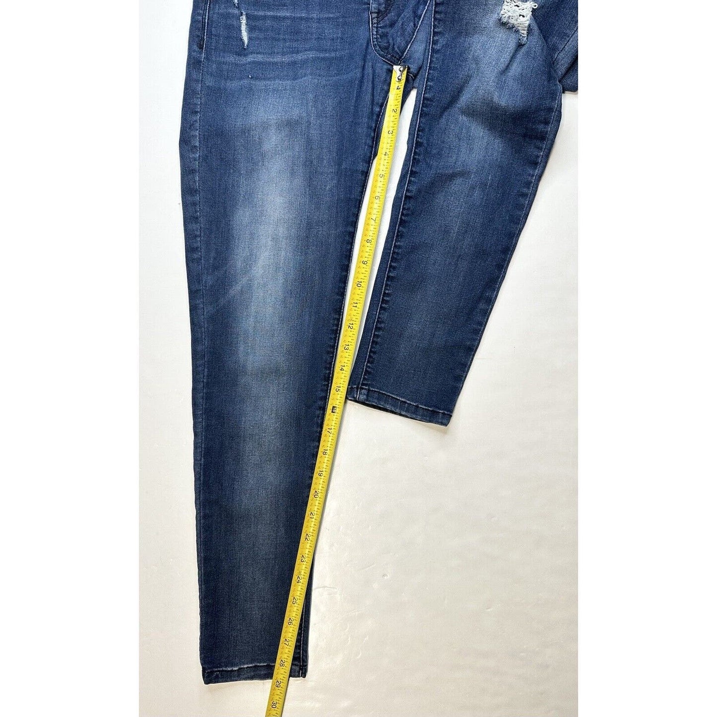 Democracy Jeans 8 Skinny Ab Solution Blue Stretch Denim Distressed Tummy Control