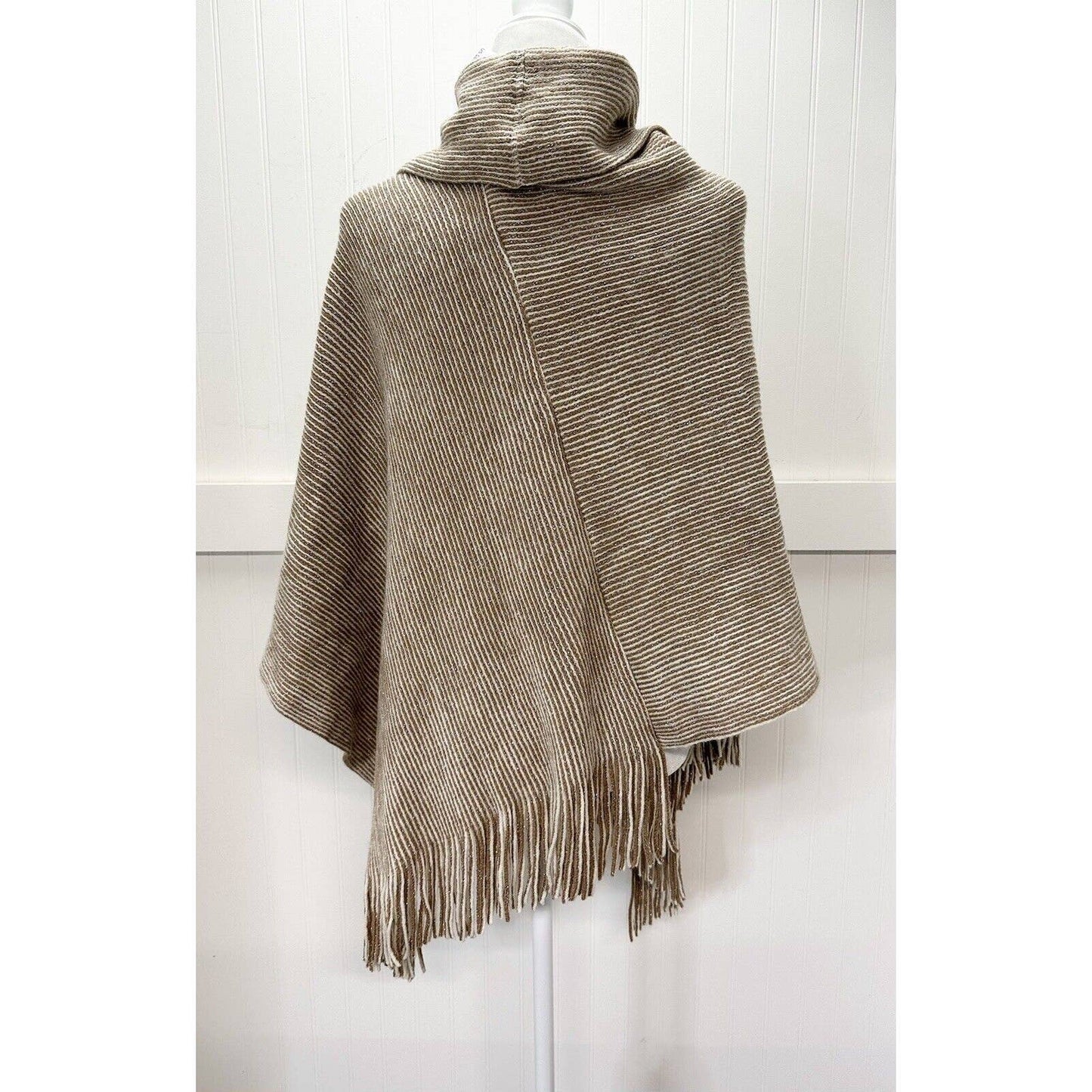 Chicos Cowl Neck Poncho OS Beige/Tan Metallic Striped Knit Sweater Fringe NEW