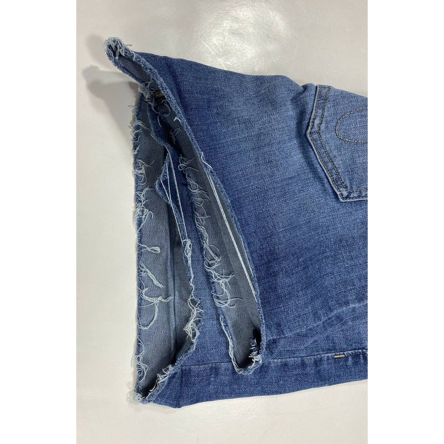 Calvin Klein Sz 6 Womens Hi-Rise Denim Blue Jean Shorts Raw Hem Stretch 12.5”L