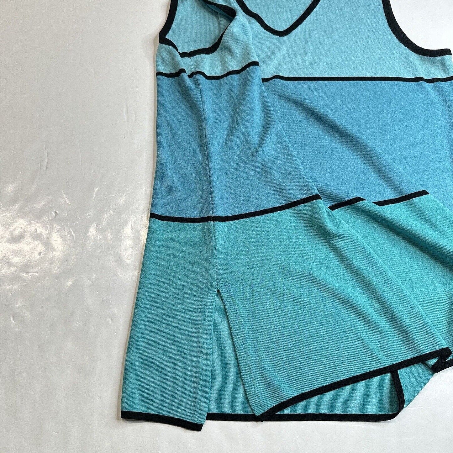 Exclusively Misook Tunic Tank Top Sz Medium Blue Aqua Stripes Sleeveless *Mark