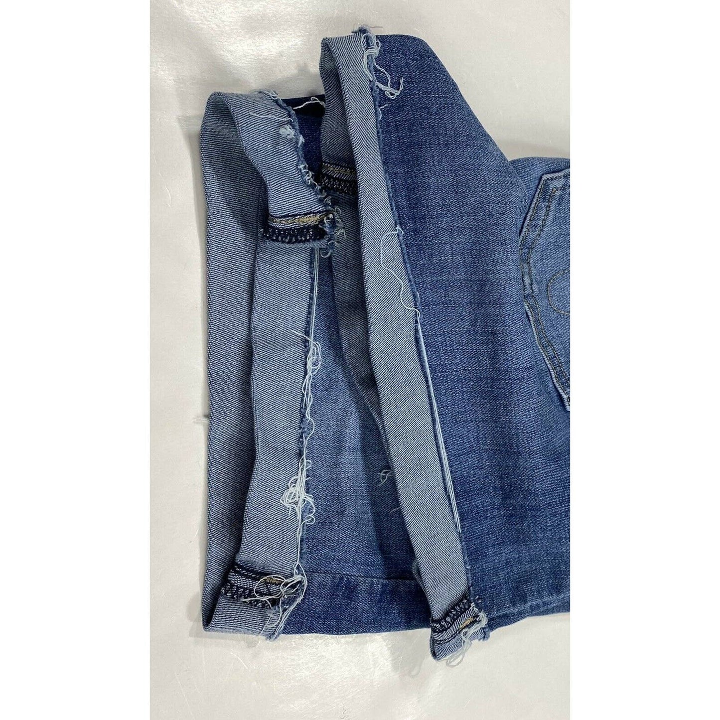 Calvin Klein Sz 6 Womens Hi-Rise Denim Blue Jean Shorts Raw Hem Stretch 12.5”L