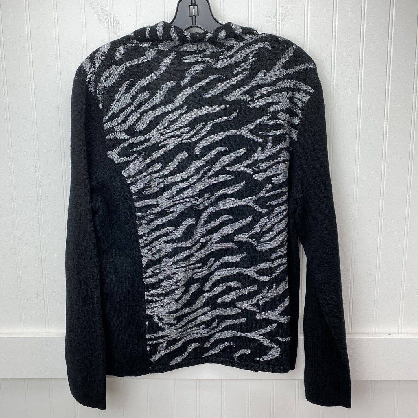 Chicos Eliza Zip Up Knit Cardigan Sz 2 (Large) Zebra Black/Silver Sweater NEW