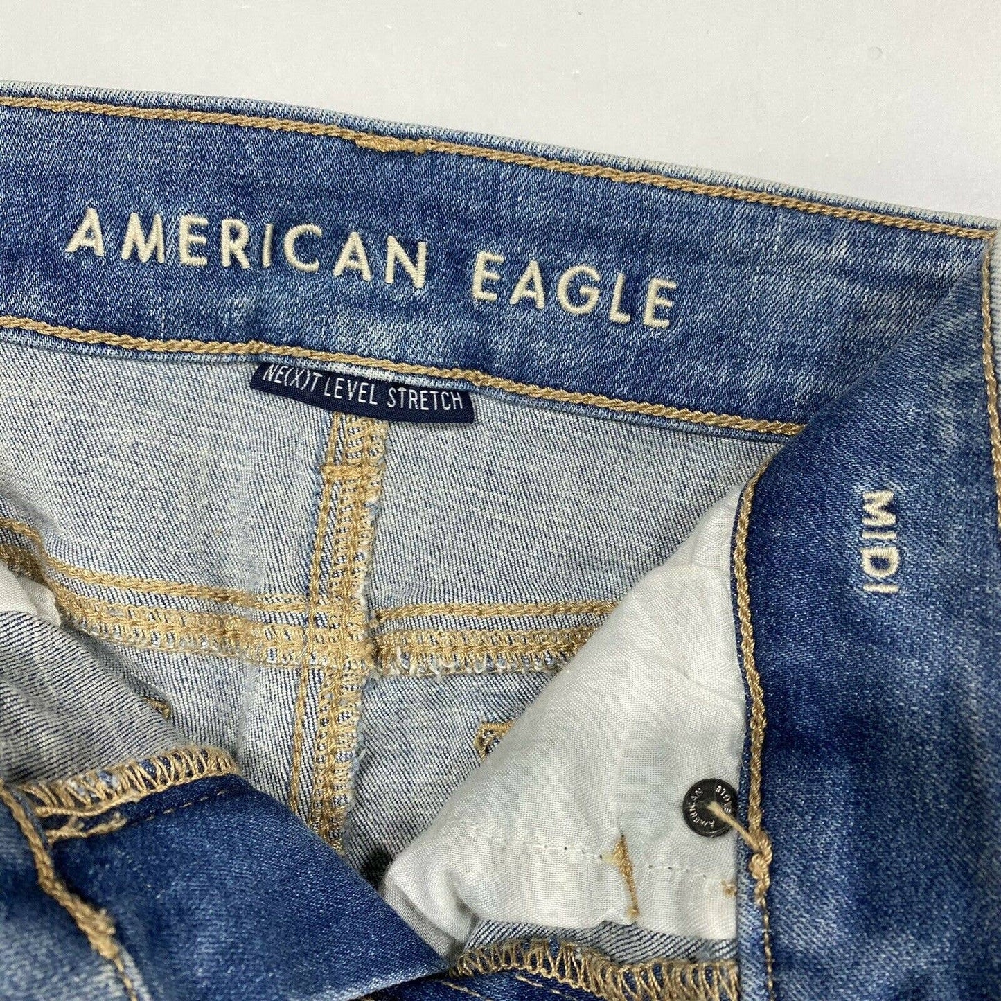American Eagle Shorts Sz 2 Womens Next Level Stretch Denim Jean Raw Hem Holes