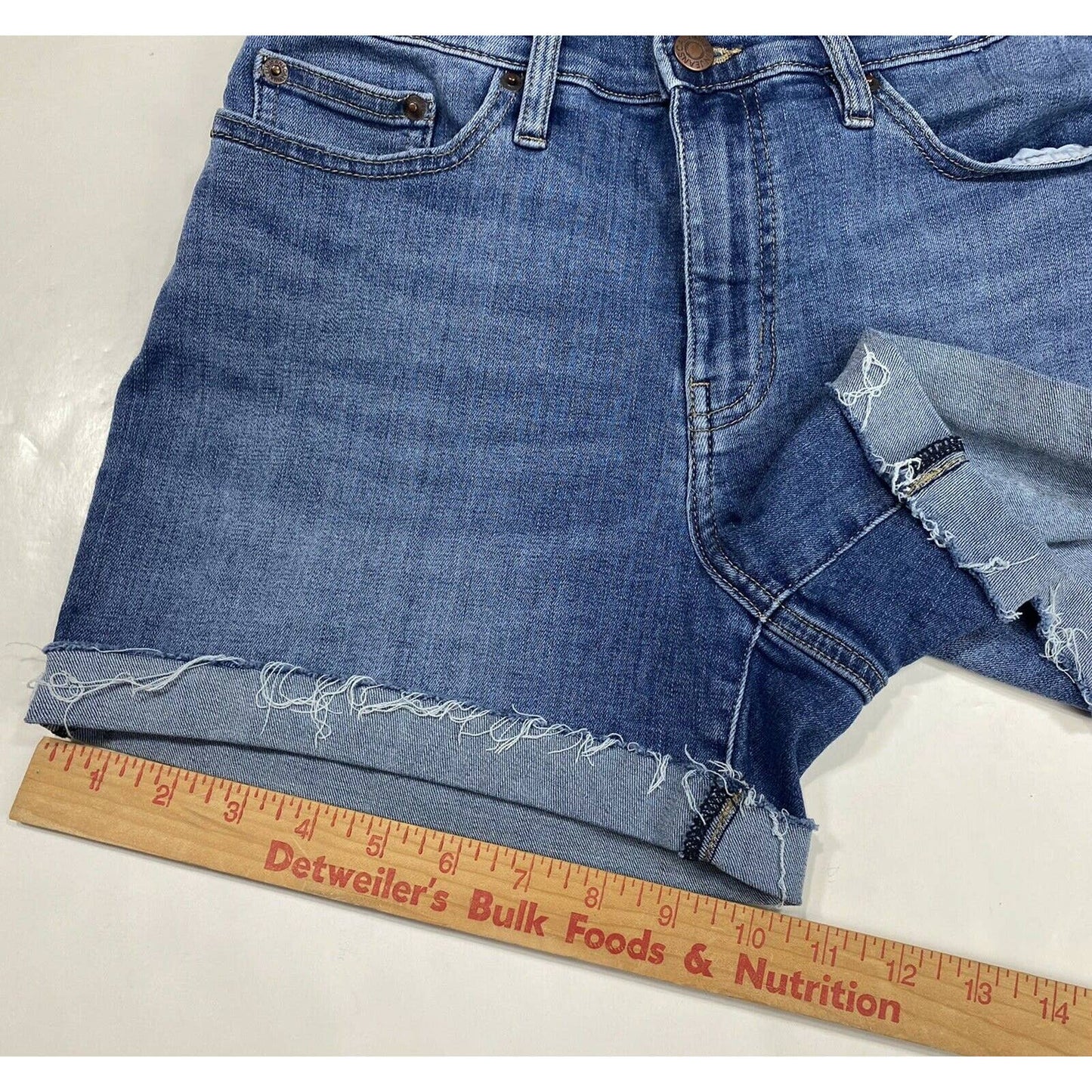 Calvin Klein Sz 6 Womens Hi-Rise Denim Blue Jean Shorts Raw Hem Stretch 12.5”L