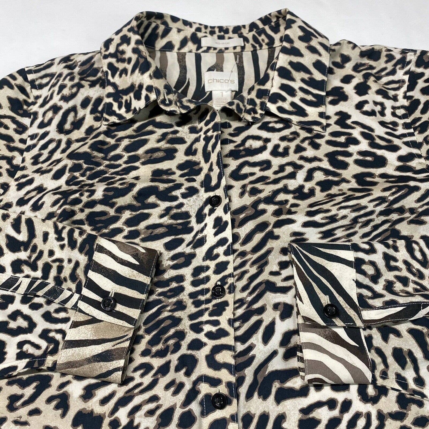 Chicos Button Up Tunic Shirt Sz 1 (US Medium) Leopard/Zebra Animal Print EUC