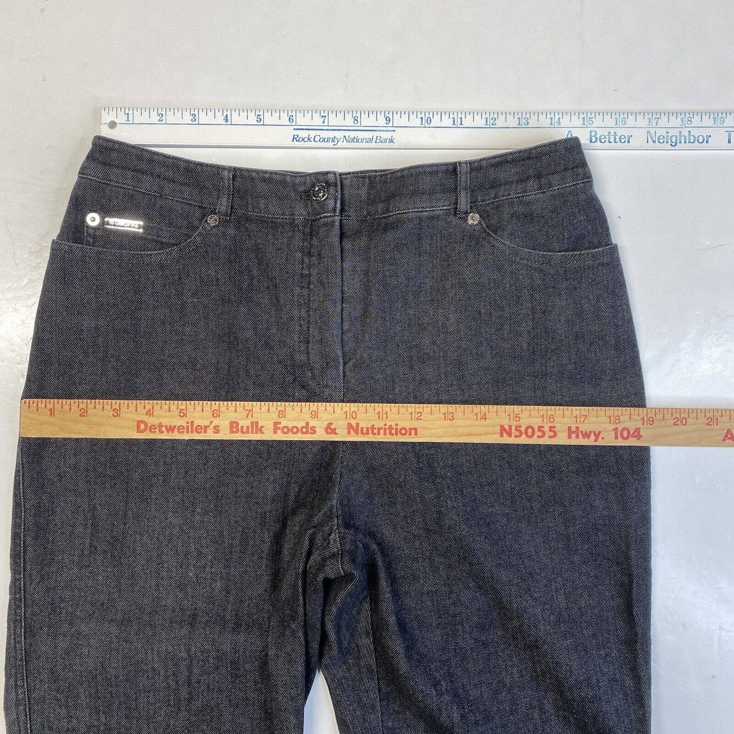 St. John Sport Straight Leg Jeans Sz 8 Womens High Rise Dark Gray Stretch Short