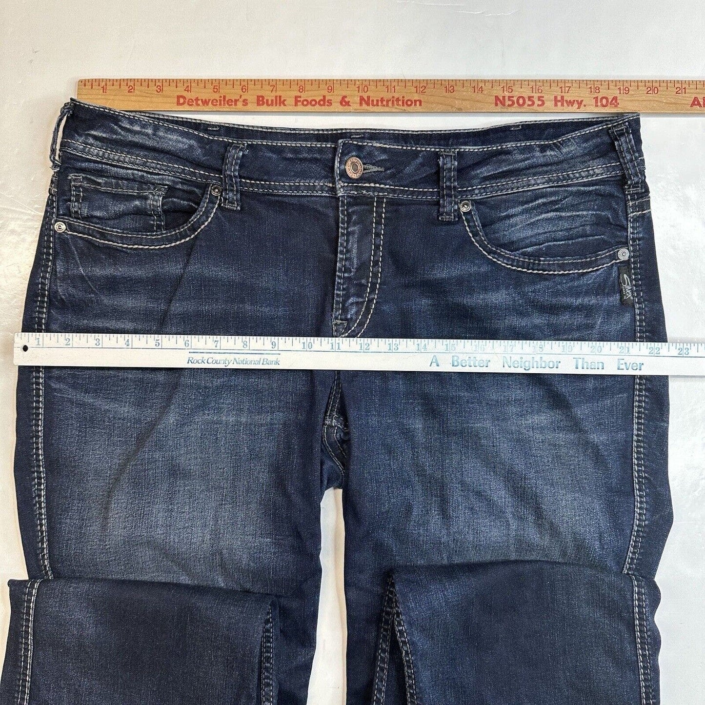 Silver Suki Slim Boot Jeans 18 Curvy Midrise Stretch Denim Blue Bootcut Plus