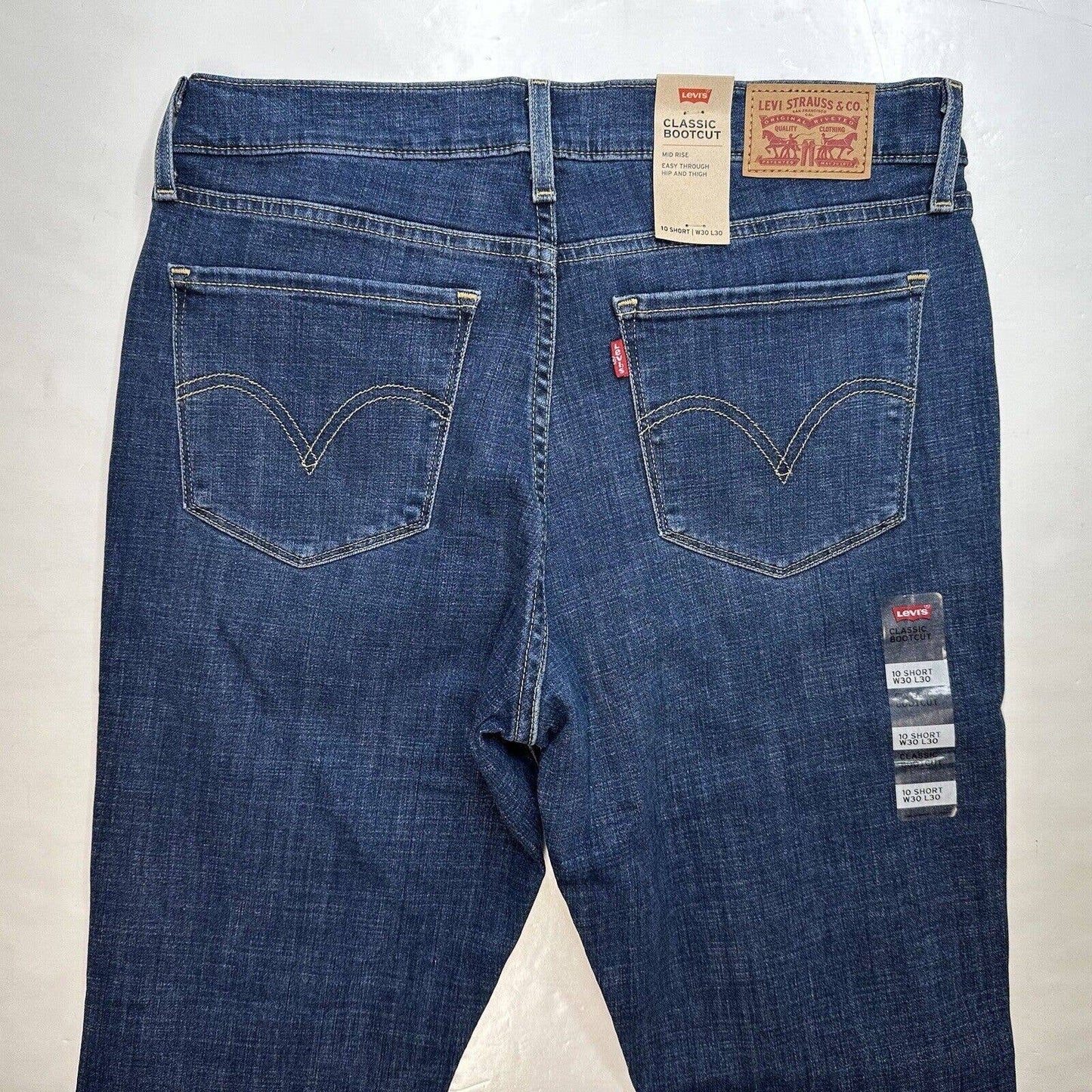Levis Classic Bootcut Jeans Womens 10/30 Short Stretch Denim Blue Jean Dark NEW