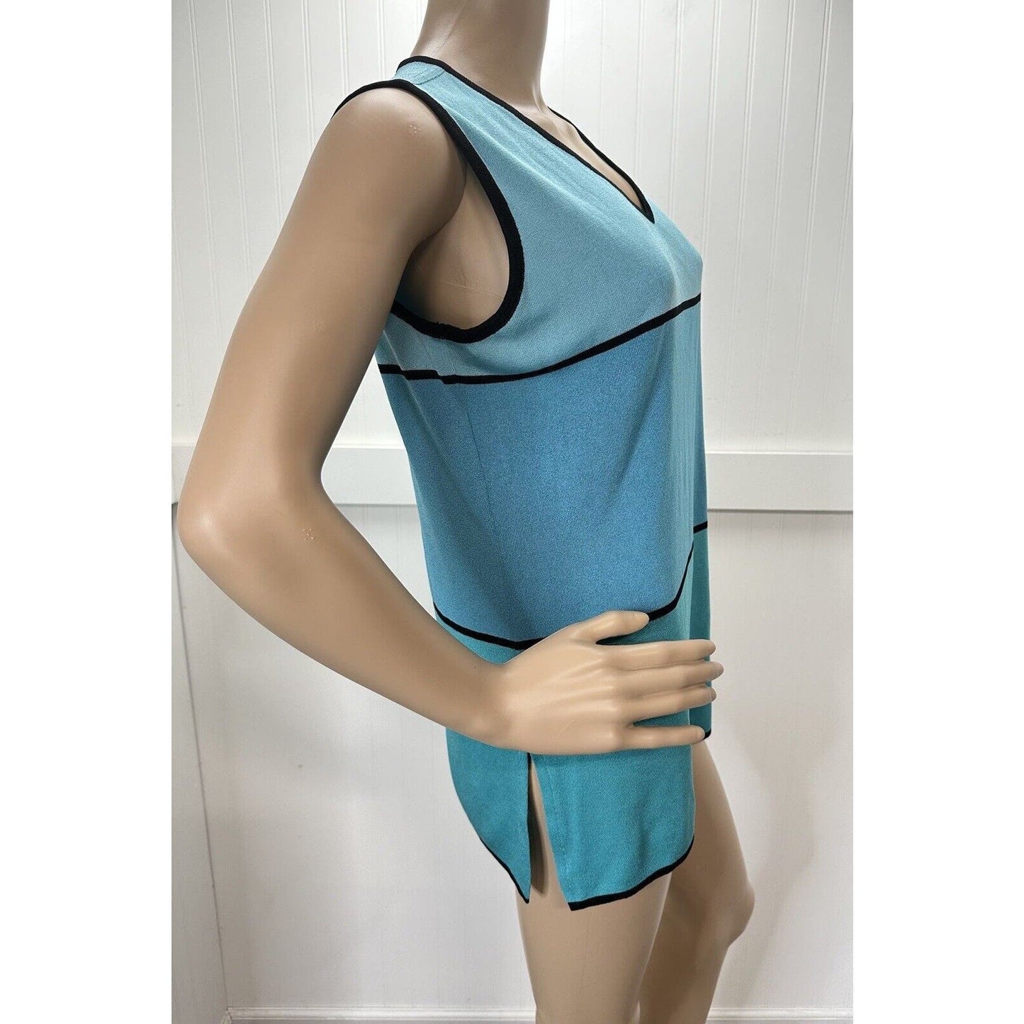 Exclusively Misook Tunic Tank Top Sz Medium Blue Aqua Stripes Sleeveless *Mark