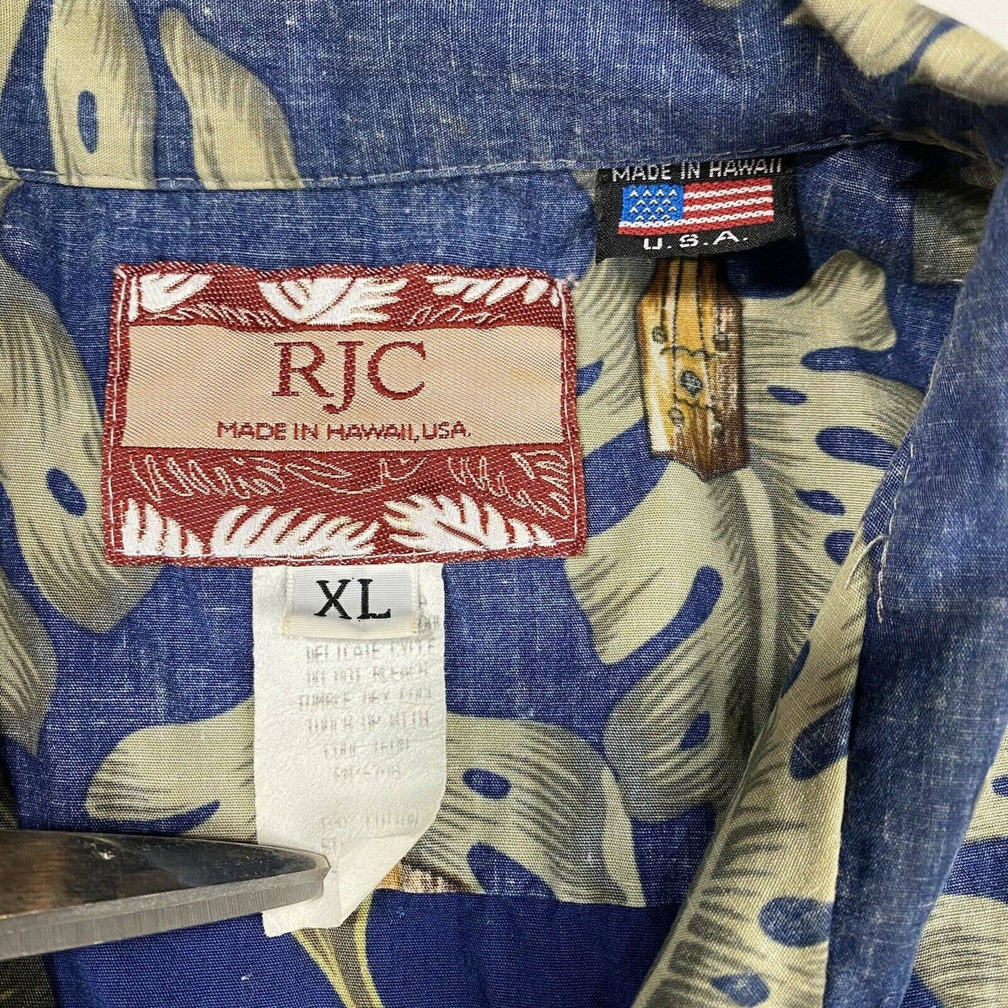 RJC Hawaiian Button Up Shirt Sz XL Mens Casual Blue Short Sleeve Top Ukelele USA