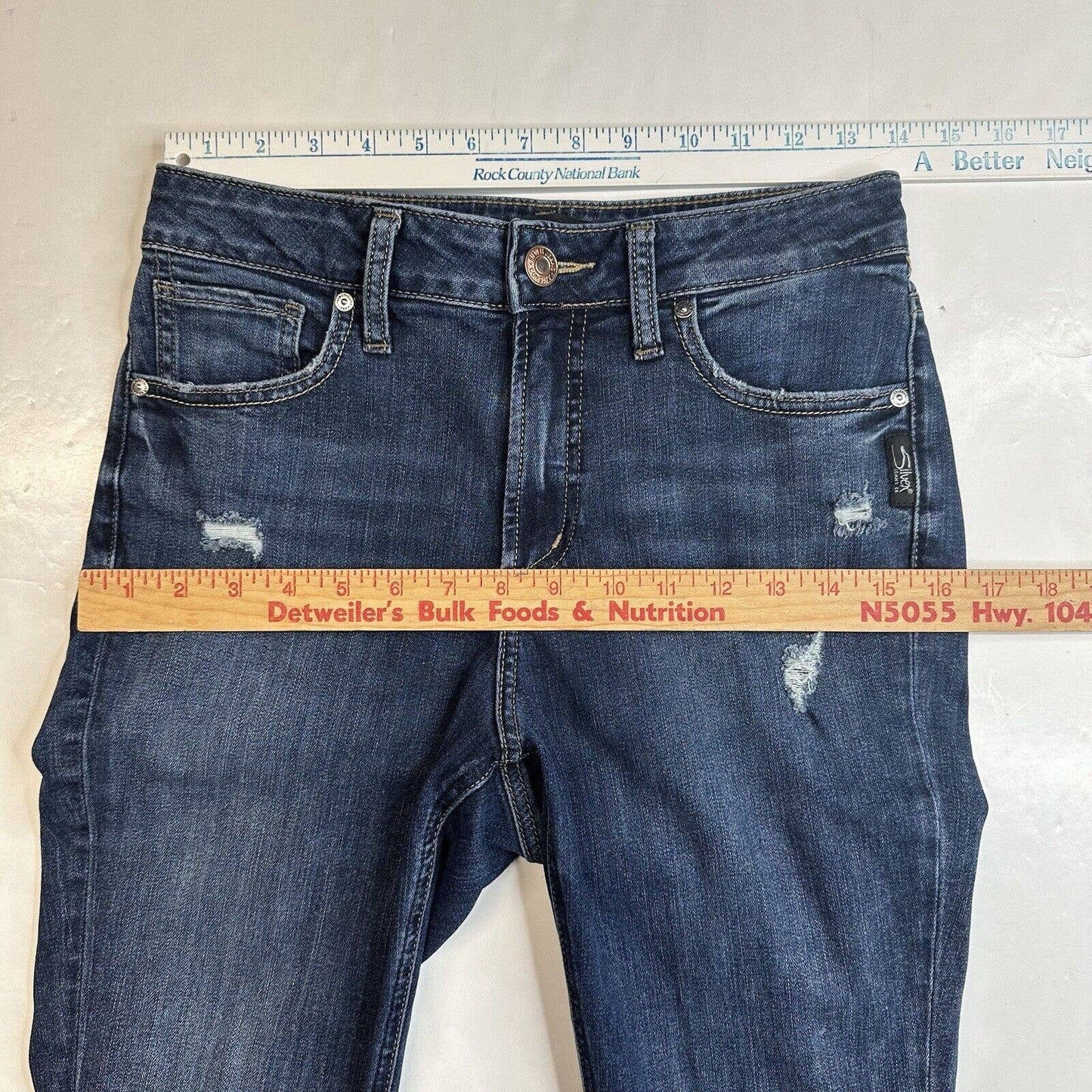 Silver Avery Skinny Jeans Sz 29 Curvy High Rise Stretch Denim Blue Distressed