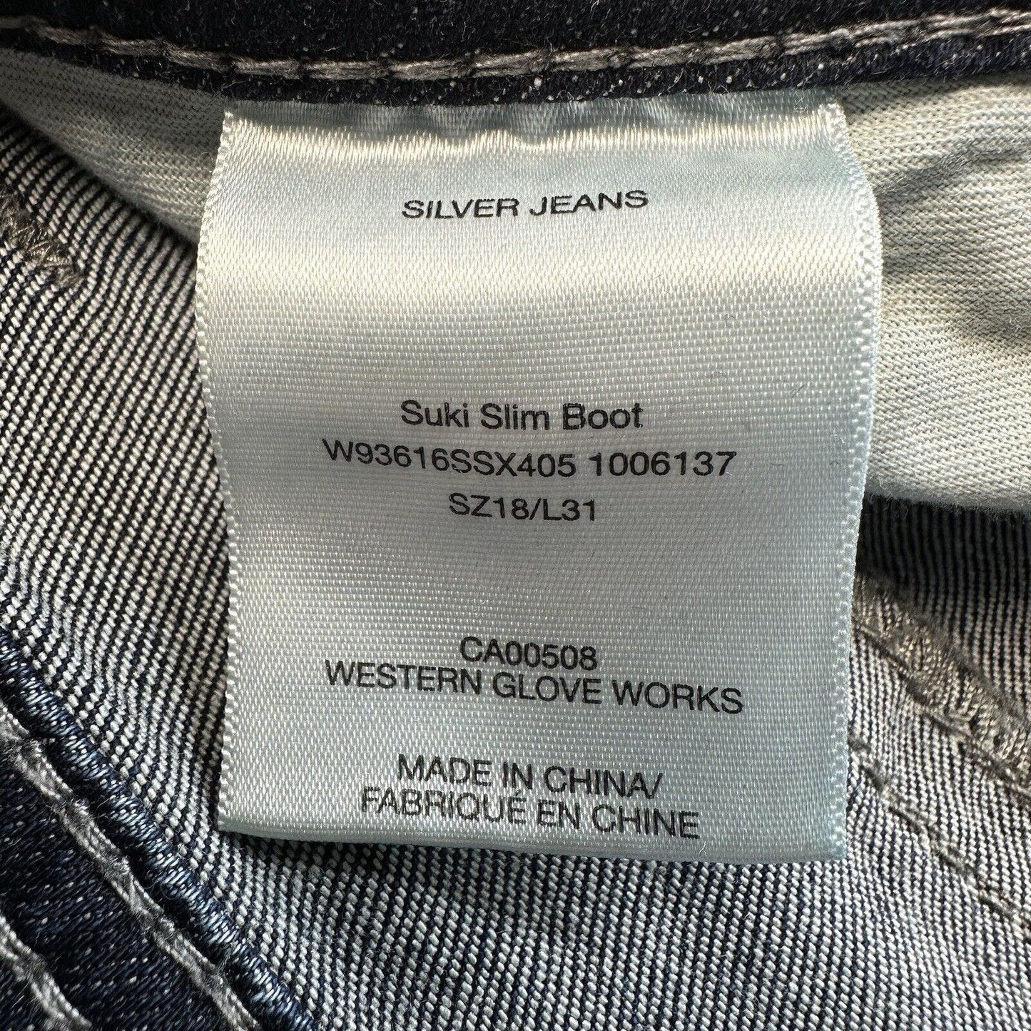 Silver Suki Slim Boot Jeans 18 Curvy Midrise Stretch Denim Blue Bootcut Plus
