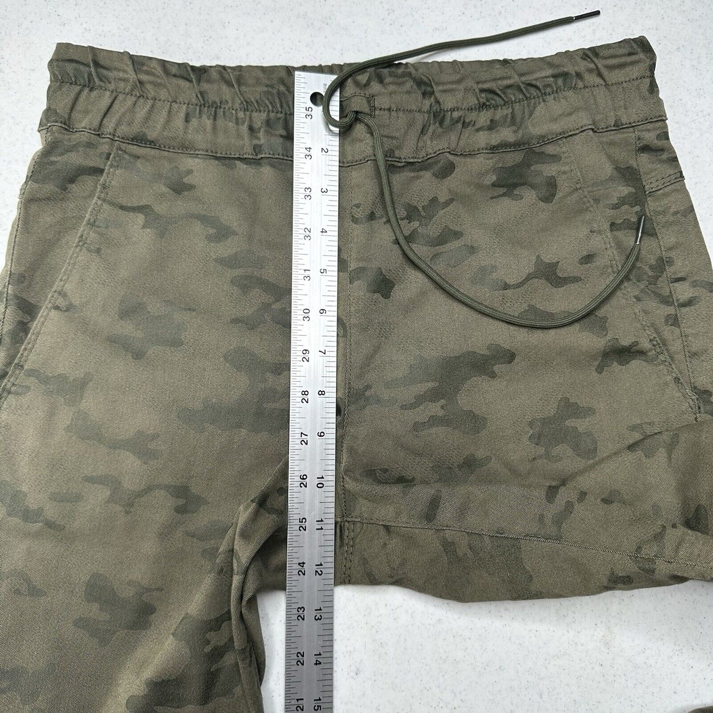 Bevy Flog Pants Womens 29 Shely Green Camoflauge Drawstring Travel Casual EUC