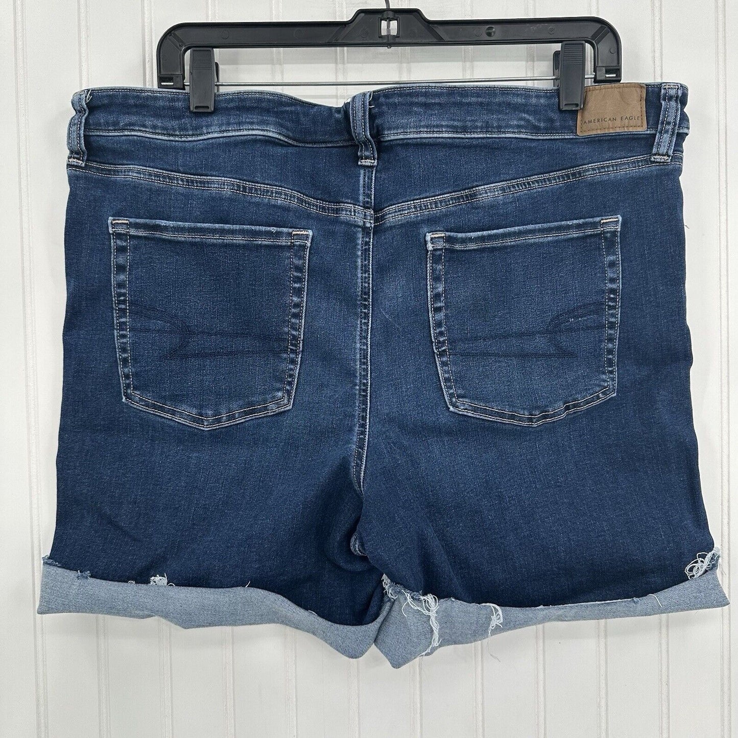 American Eagle Shorts 18 Skinny Bermuda Midrise Blue Next Level Stretch Denim