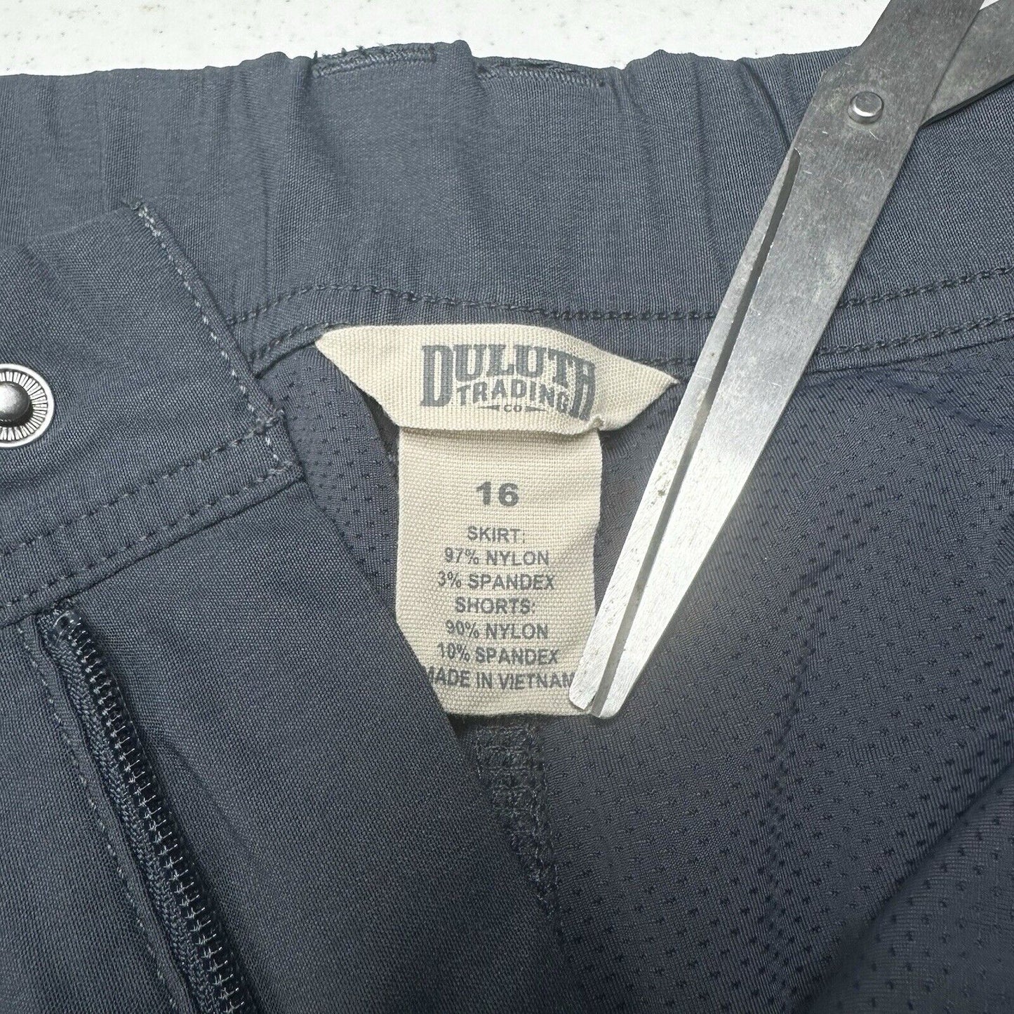 Duluth Trading Skort 16 Dry On The Fly Gray Blue Flex Active Skirt/Shorts EUC